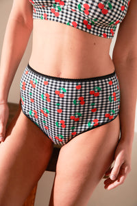 Kamila fait du 36 et porte une taille S*