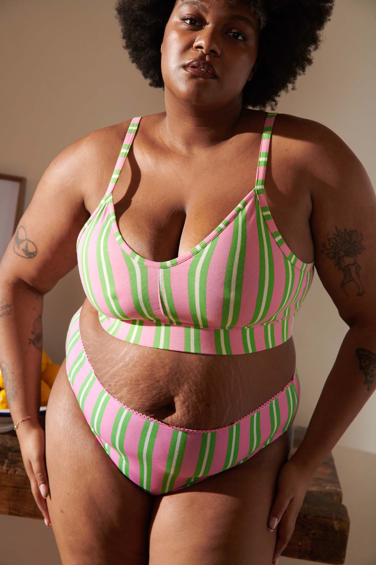 Tiffany fait du 105E et porte une taille 3XL