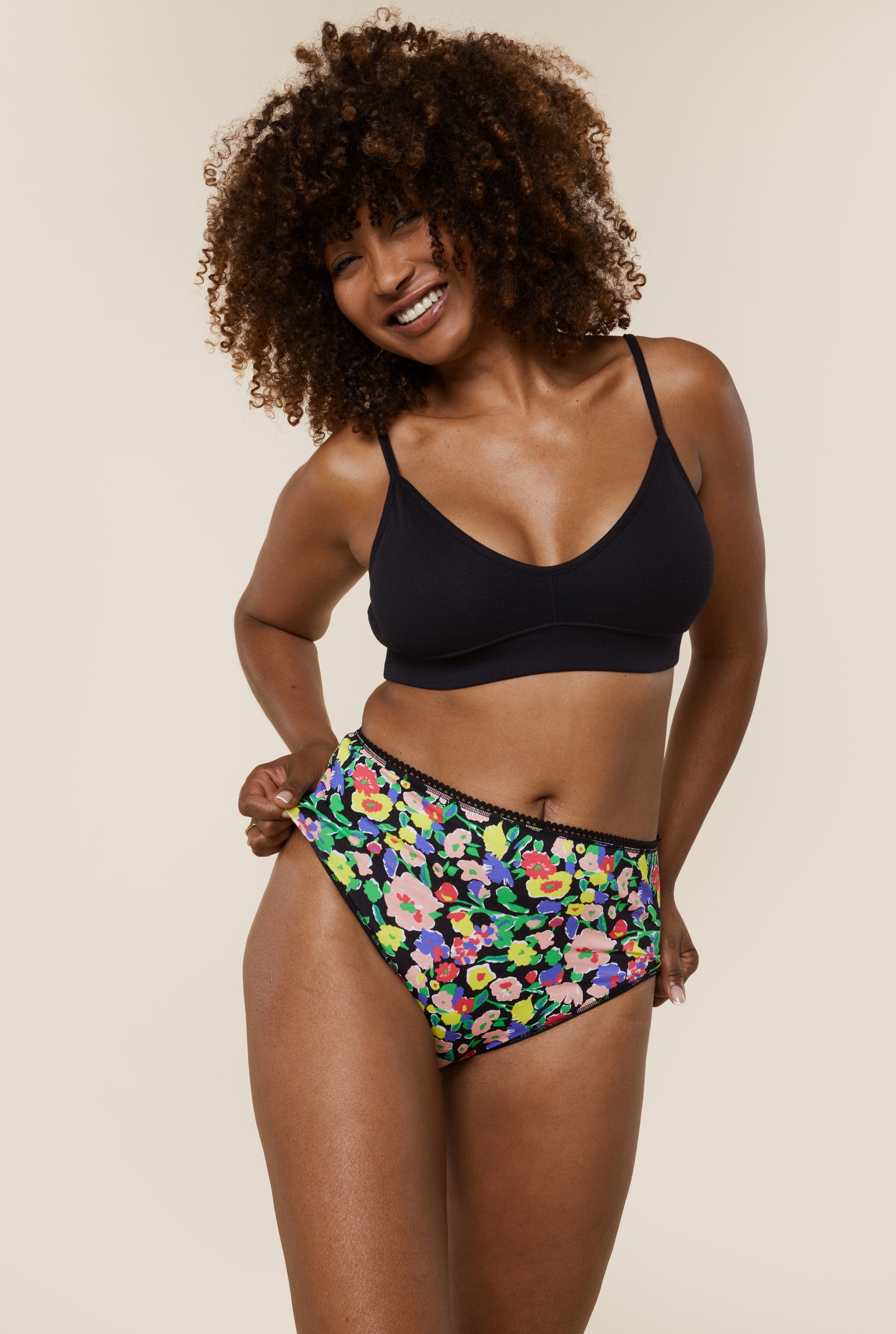 Héléna fait du 38 et porte une taille M