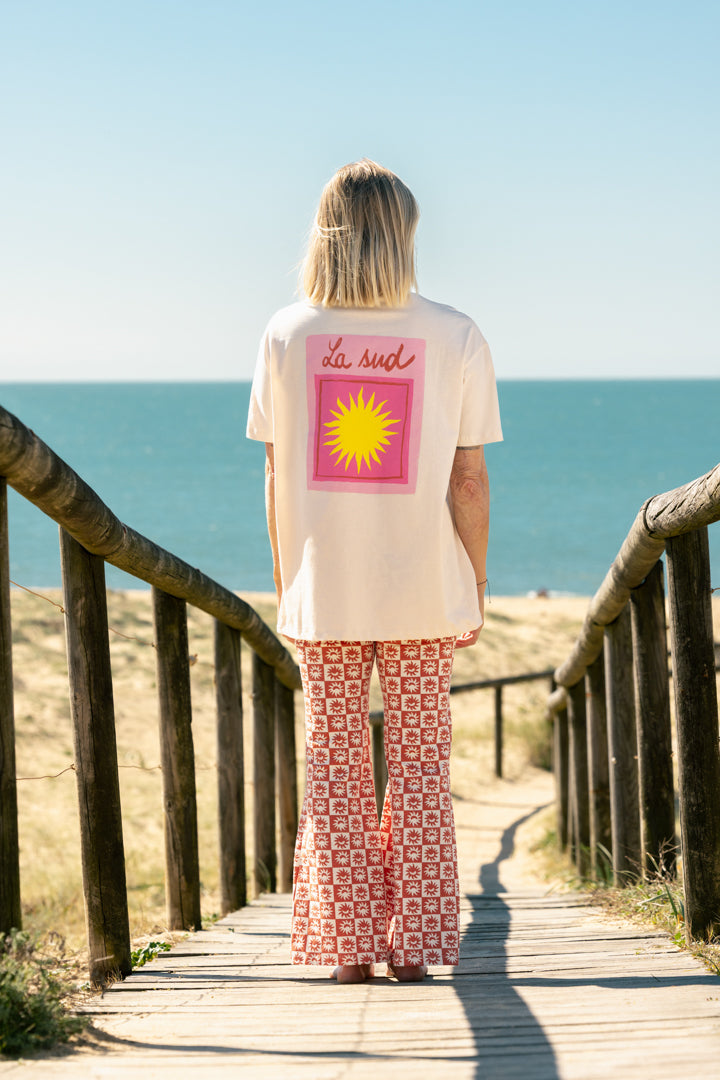 Julie fait du 36 et porte une taille S