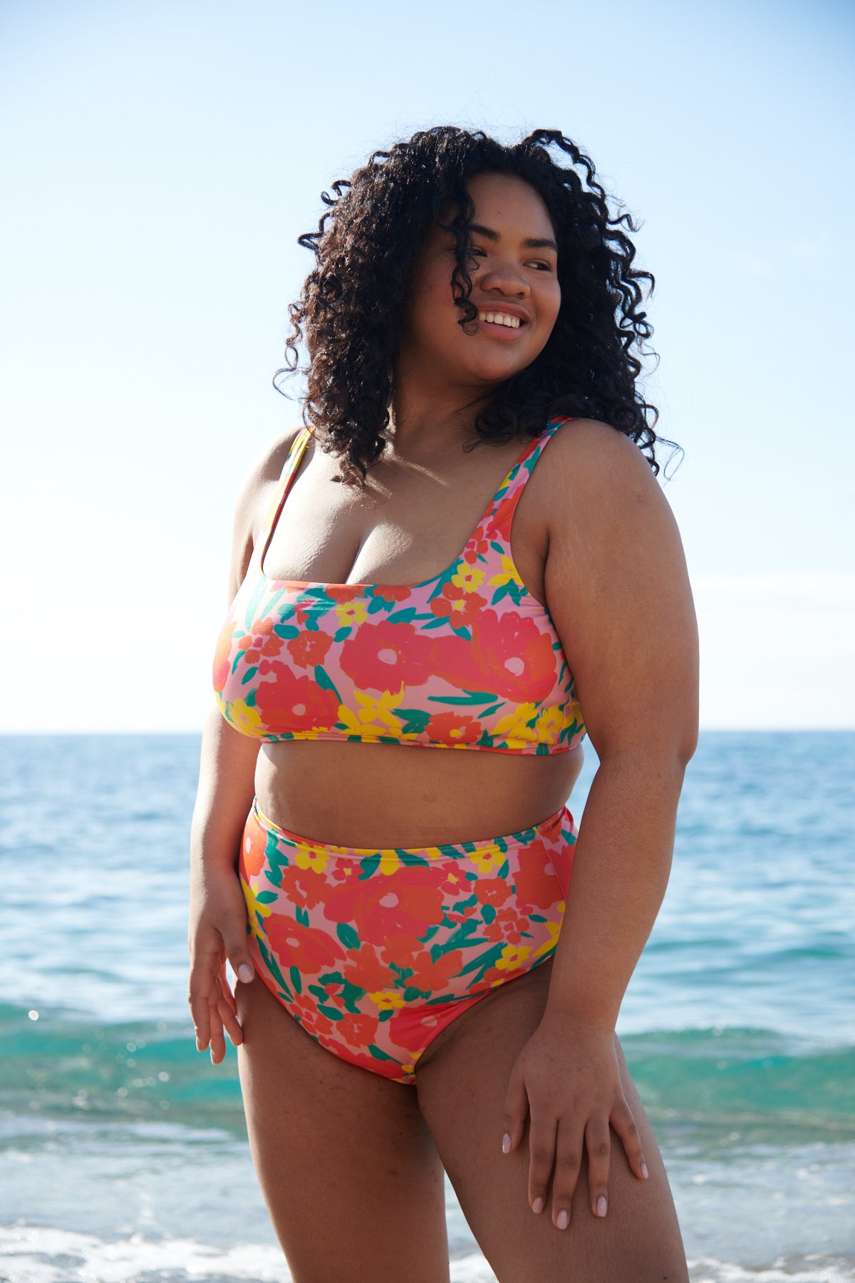 Hoby fait du 105G et du 3XL en haut et du 46, 2XL en bas