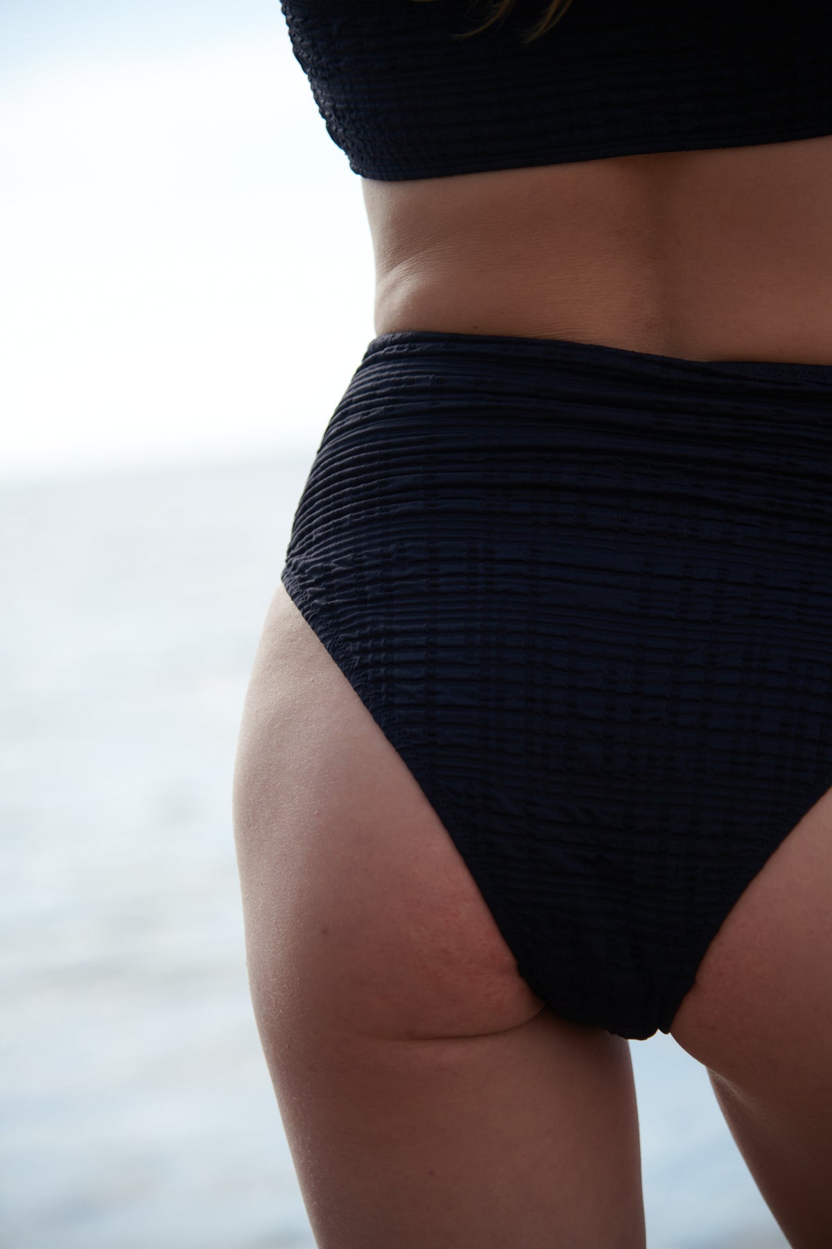 Violette fait du 36 et du 85B porte une taille S