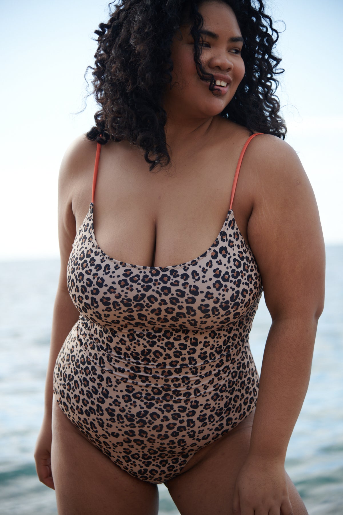Hoby fait du 46 et porte une taille 2XL
