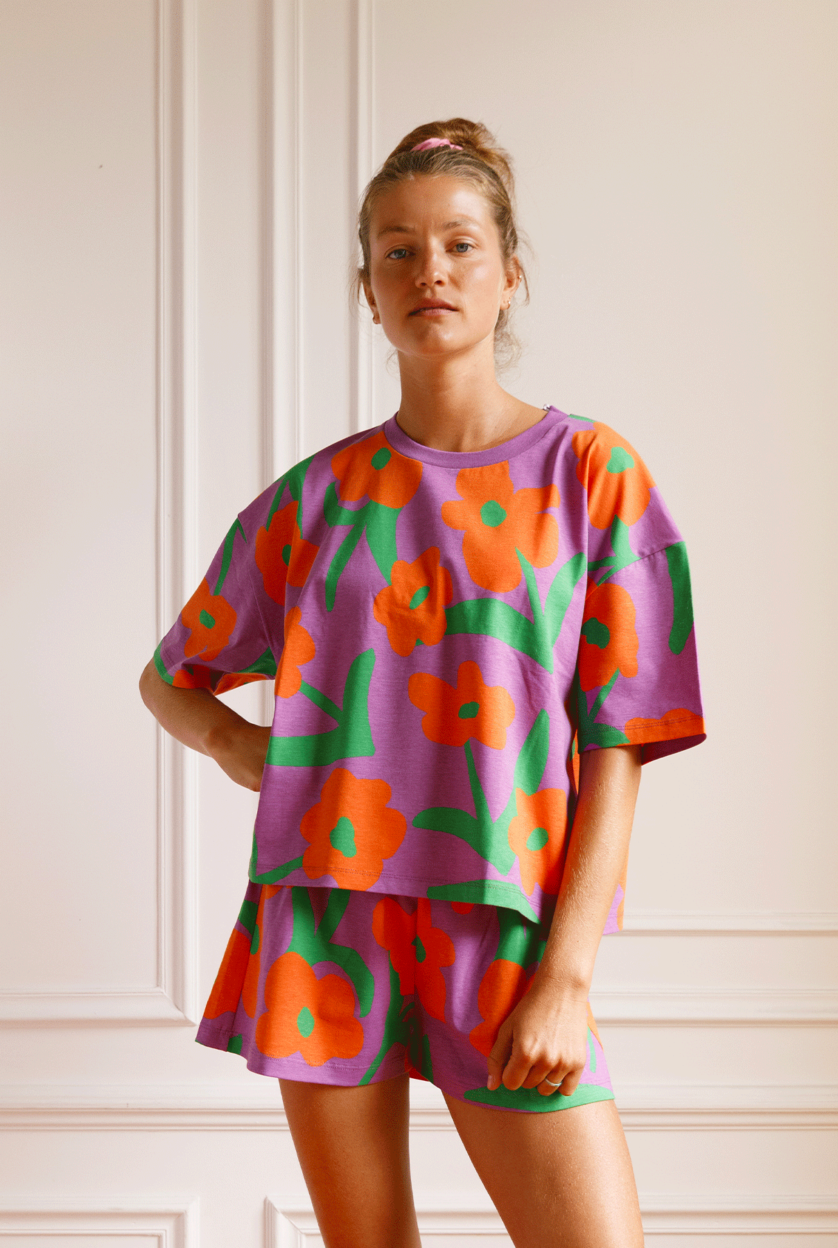 Violette fait 1m75 et du 36, elle porte une taille S