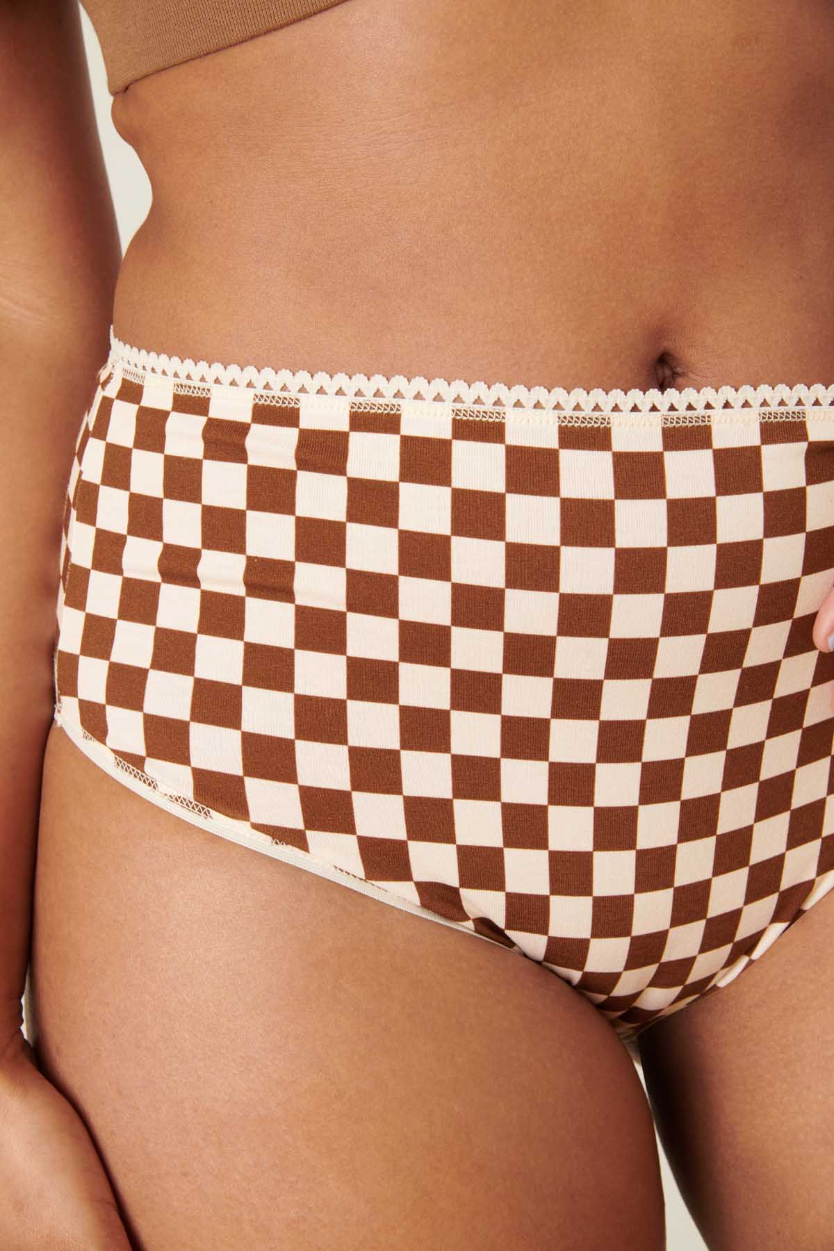 Marie-Charles fait du 38 et porte une taille M