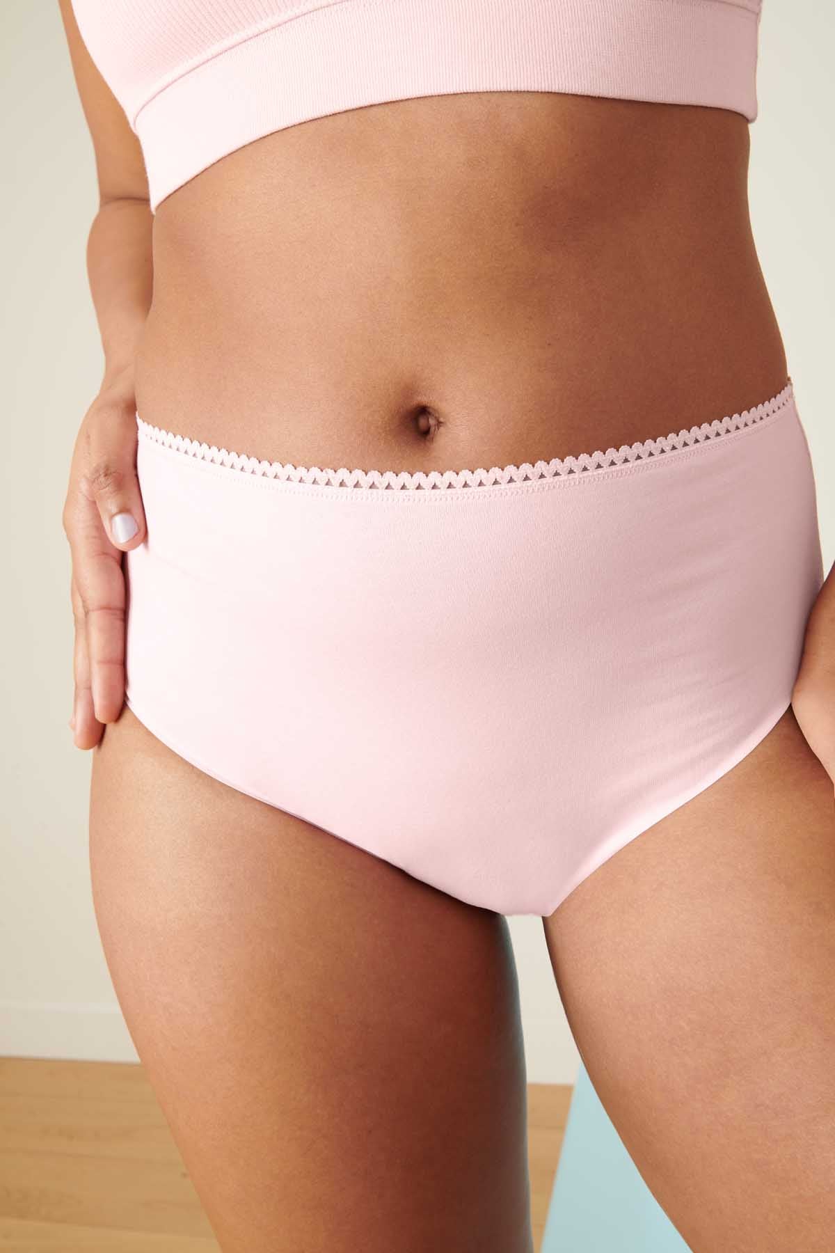 Marie-Charles fait du 38 et porte une taille M