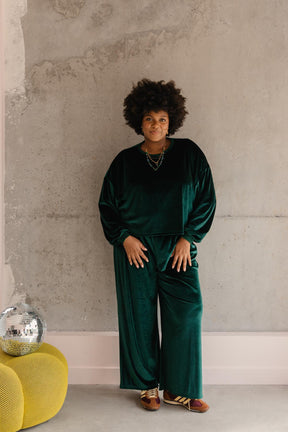 Tiffany fait du 48 et porte une taille 3XL/4XL en haut et 3XL en bas*