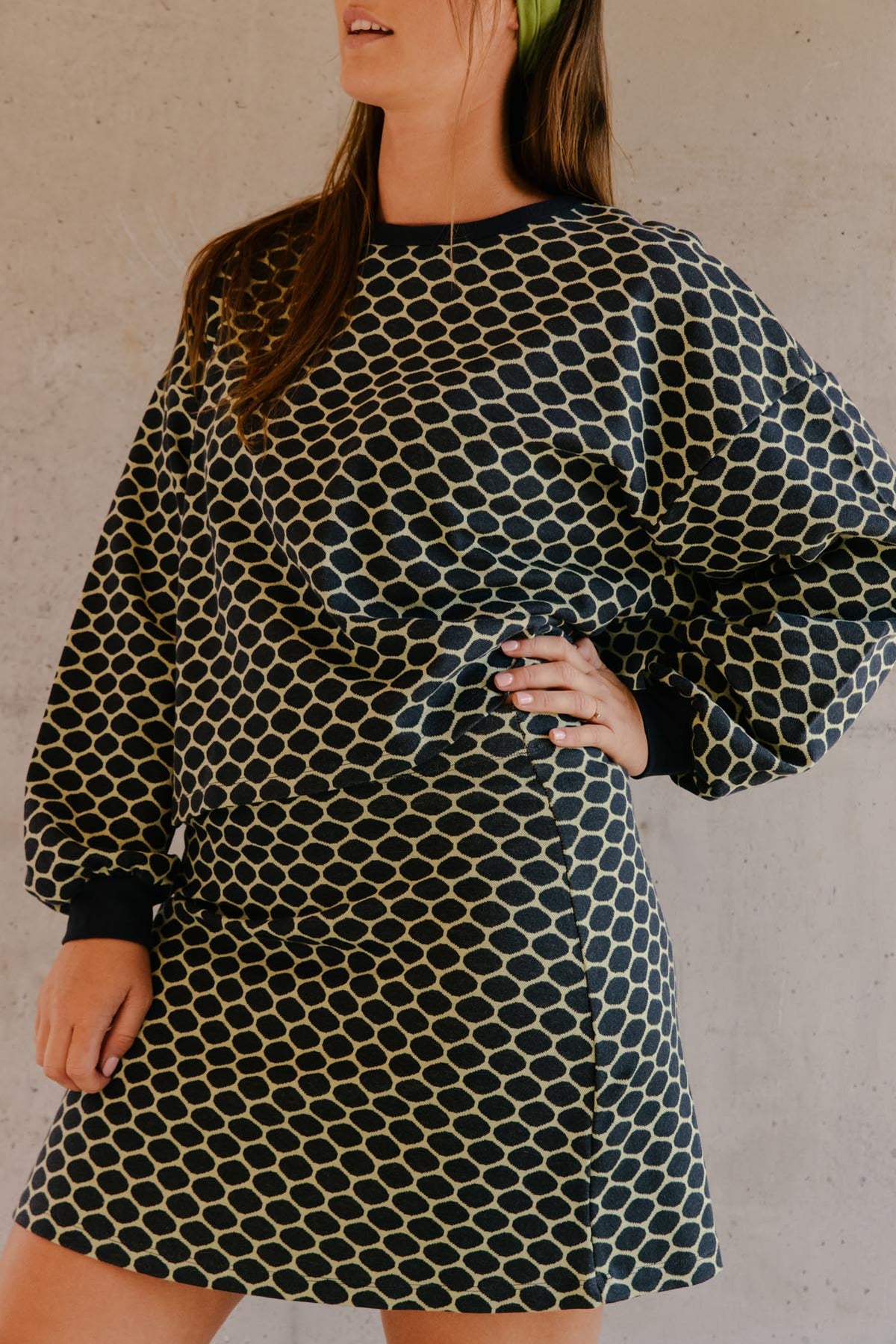 Lorea fait du 38 et porte une taille M en bas et un M/L en haut*