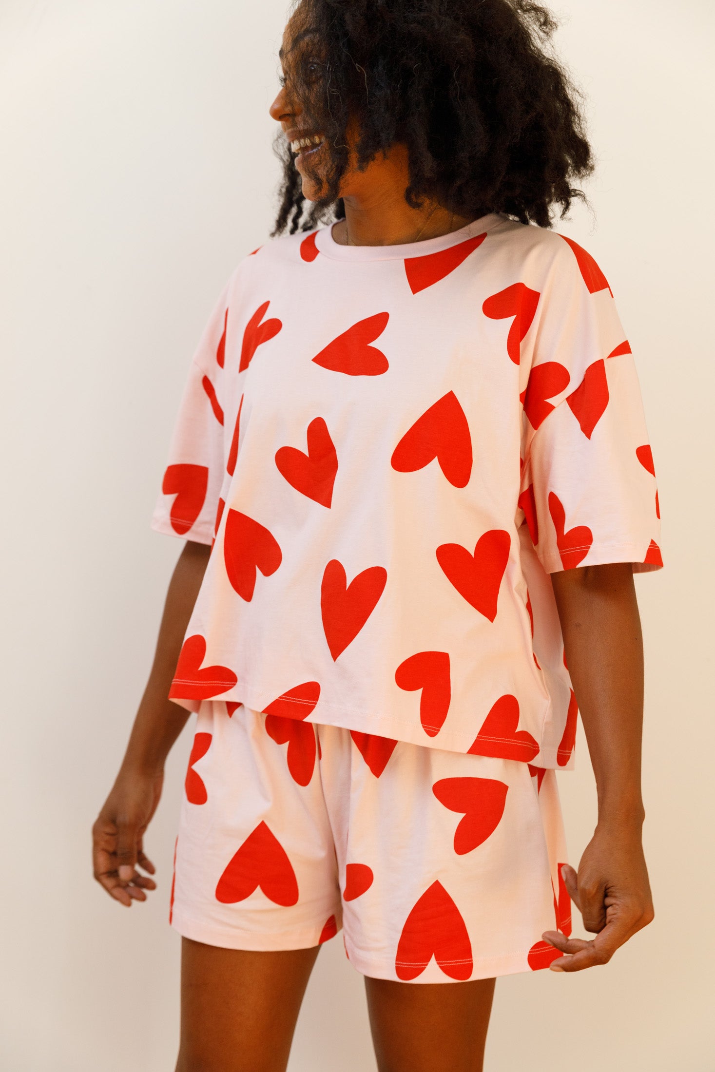 Mika fait du 36, elle porte une taille S