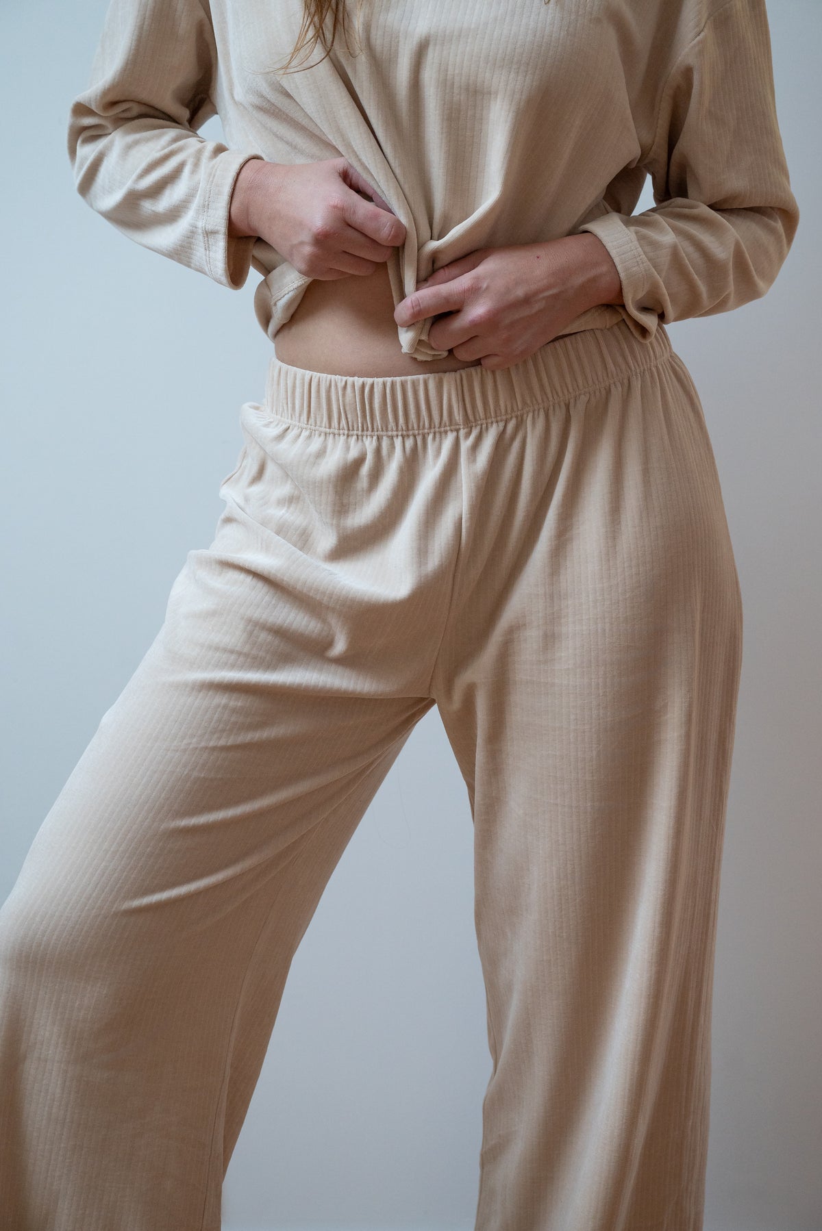 Lorea is 1m74 tall, she is a size 38 and wears a size M*