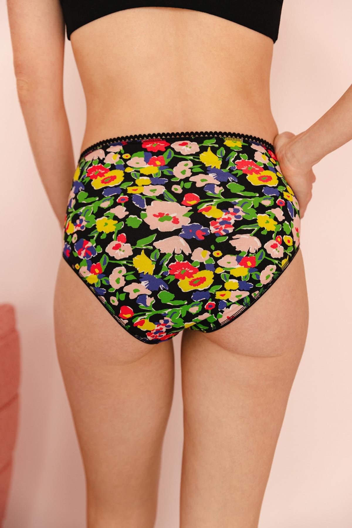 Fannie fait du 34 et porte une taille XS*