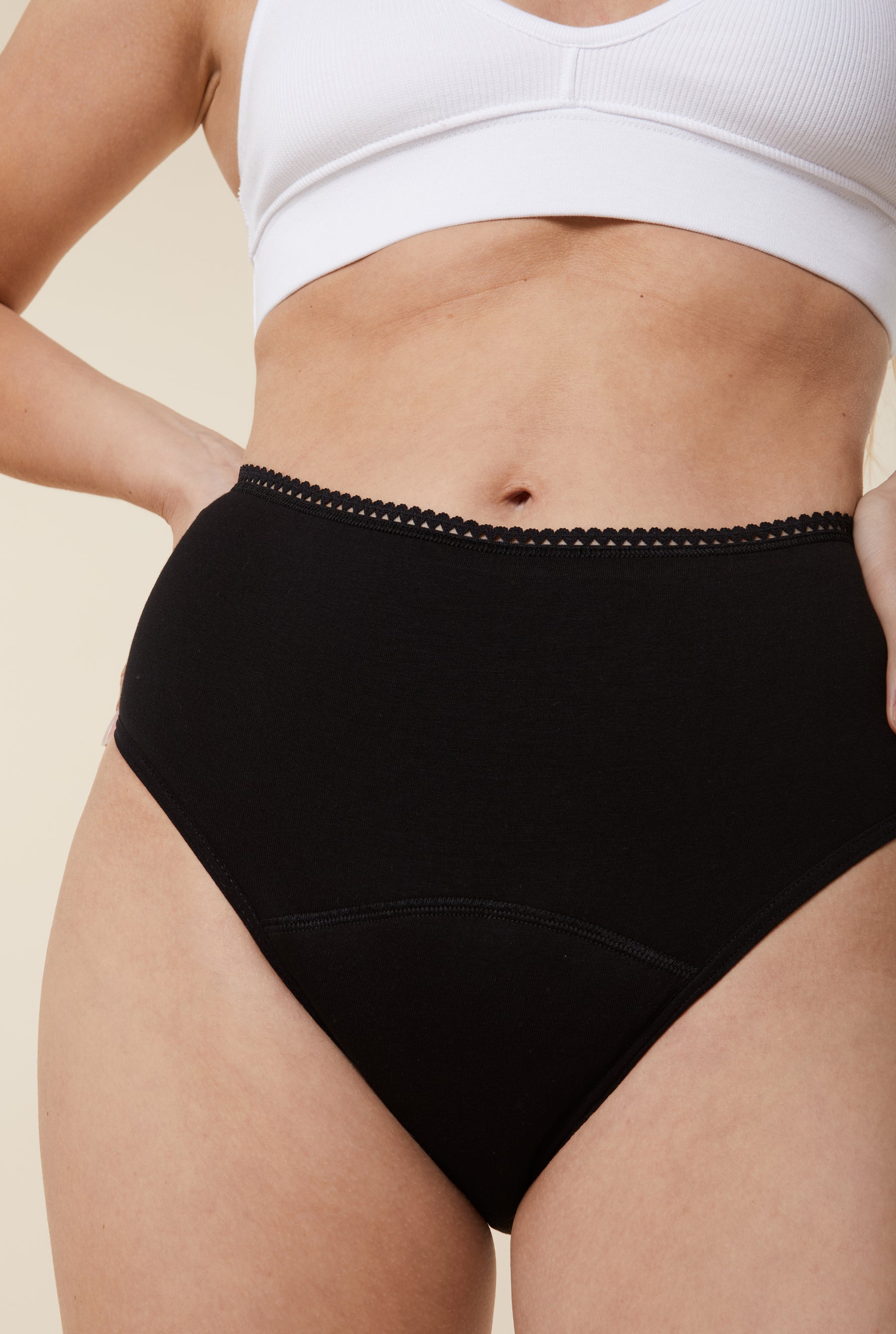 Ninon fait du 34 et porte une taille XS