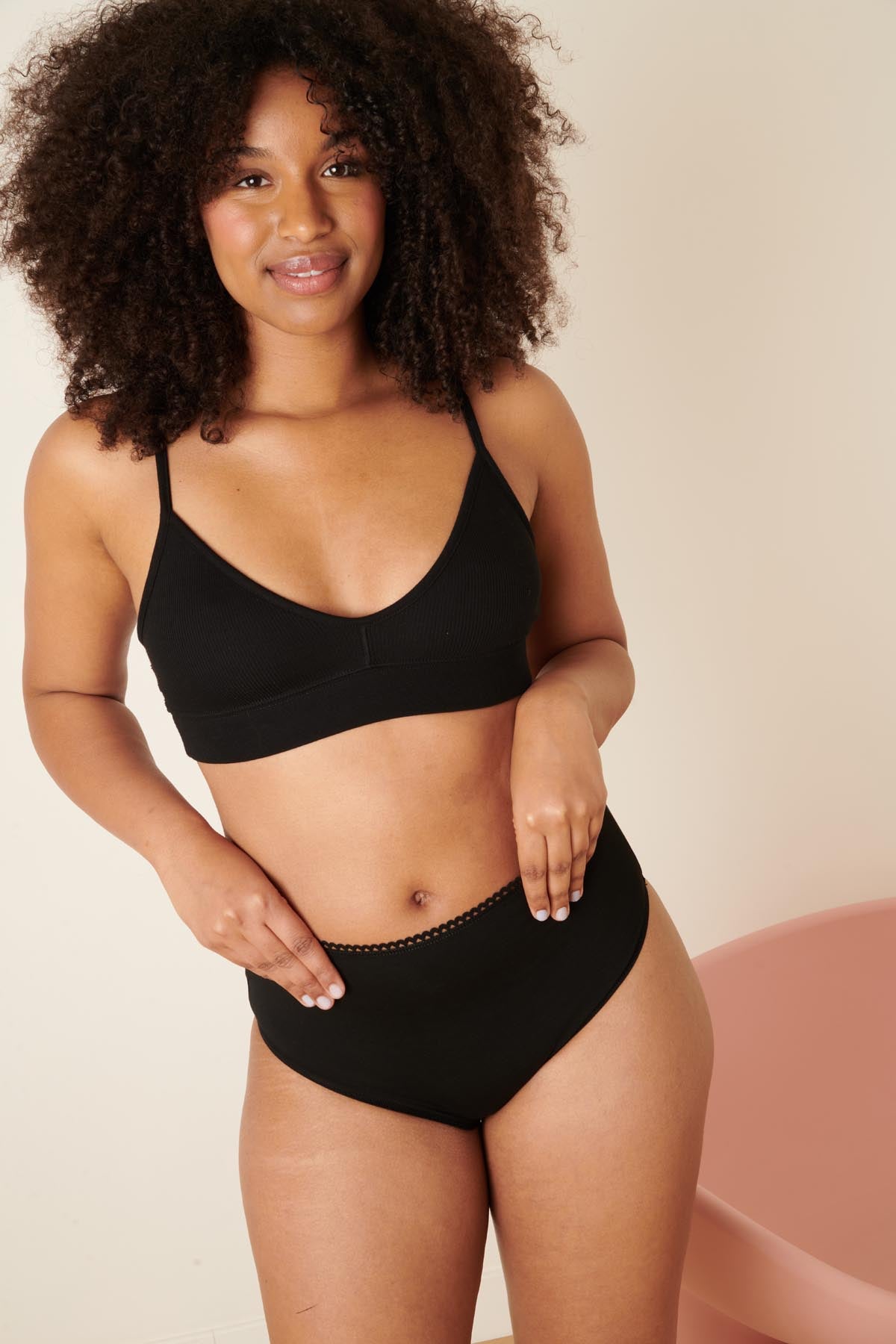 Marie-Charles fait du 38 et porte une taille M