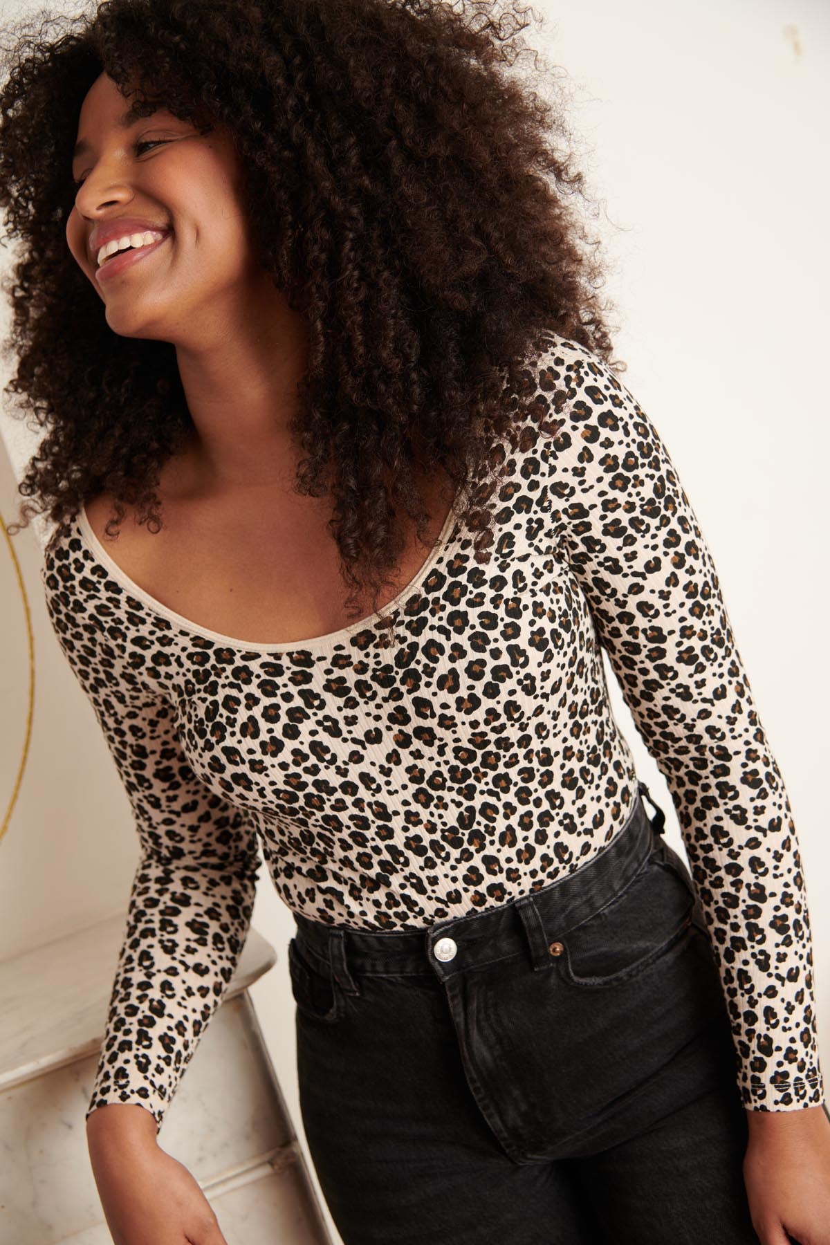 Marie-Charles is a size 38 and wears a size M