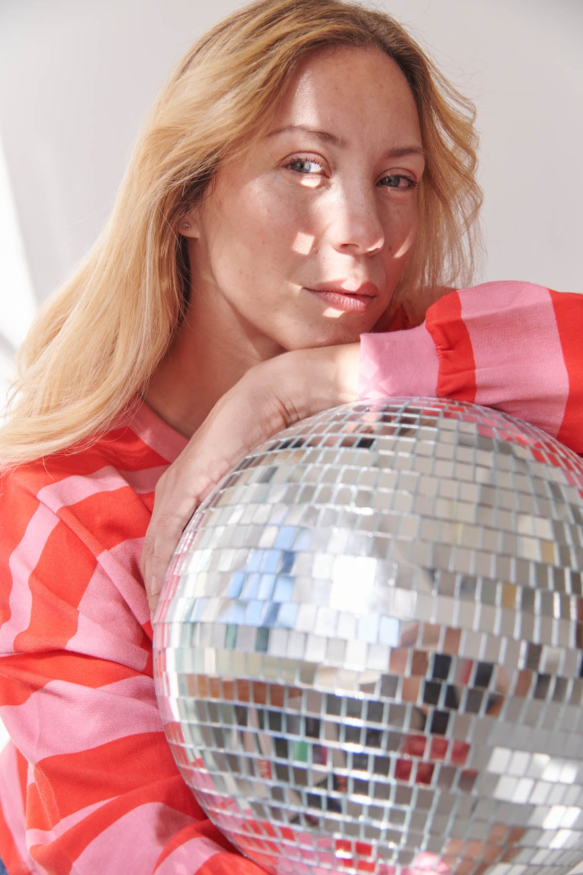 Julie fait du 40 et porte une taille M/L
