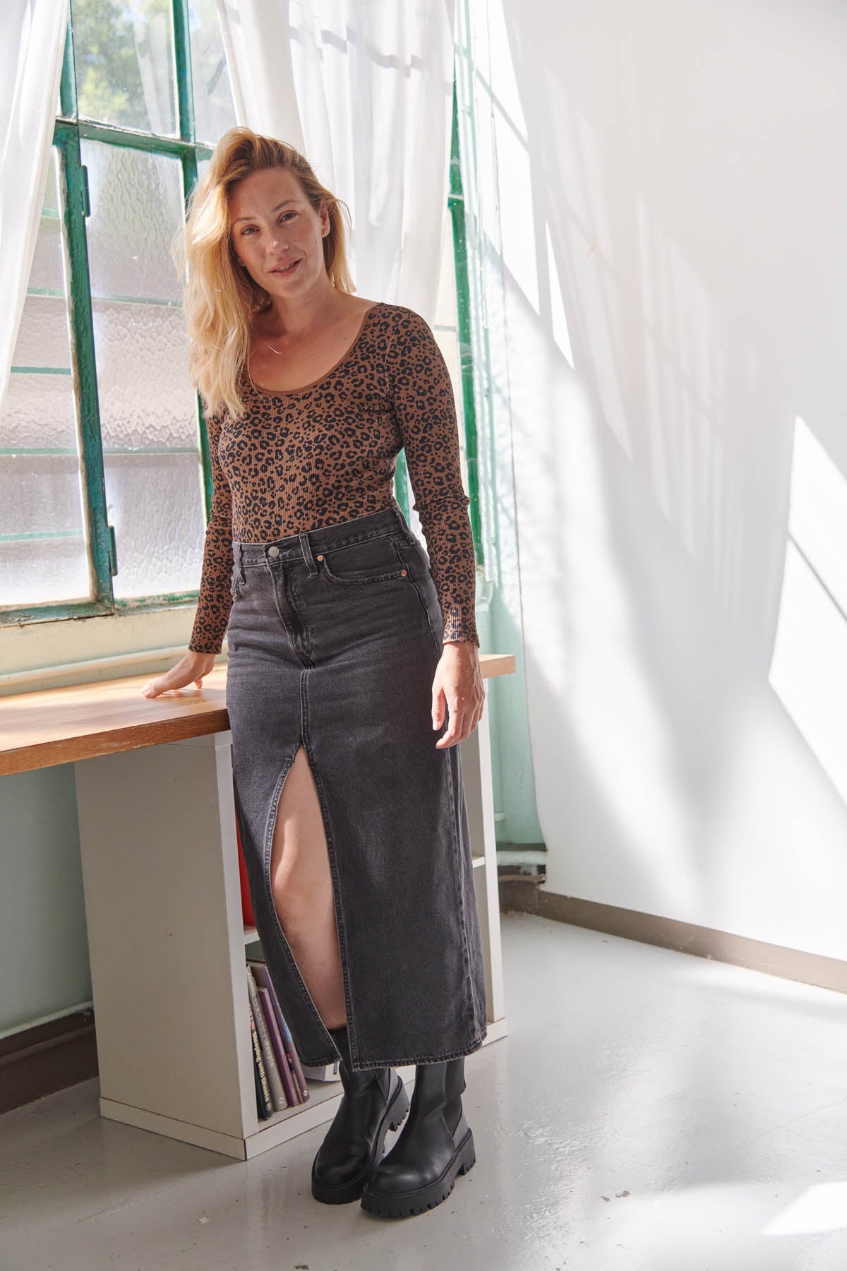 Julie fait du 40 et porte une taille M
