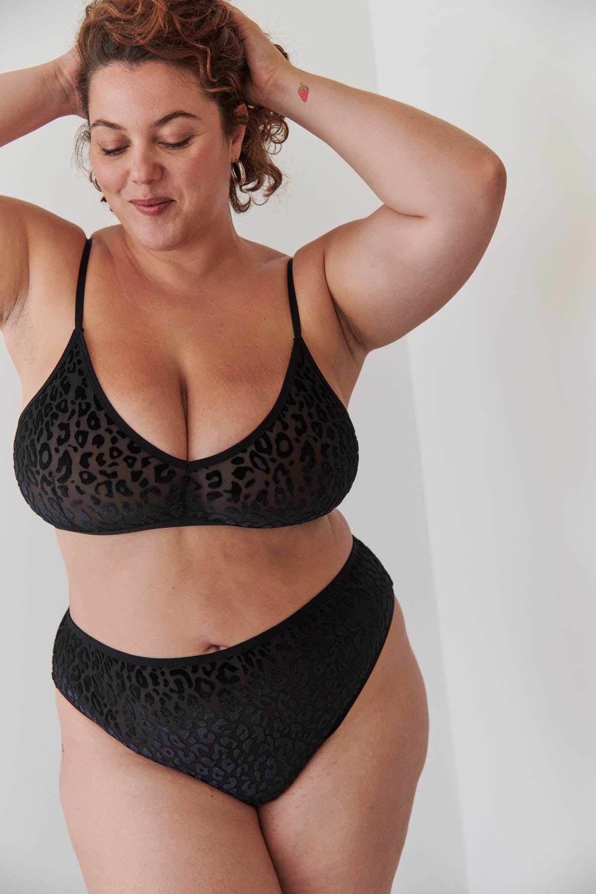 Amandine fait du 44 et porte une taille 2XL
