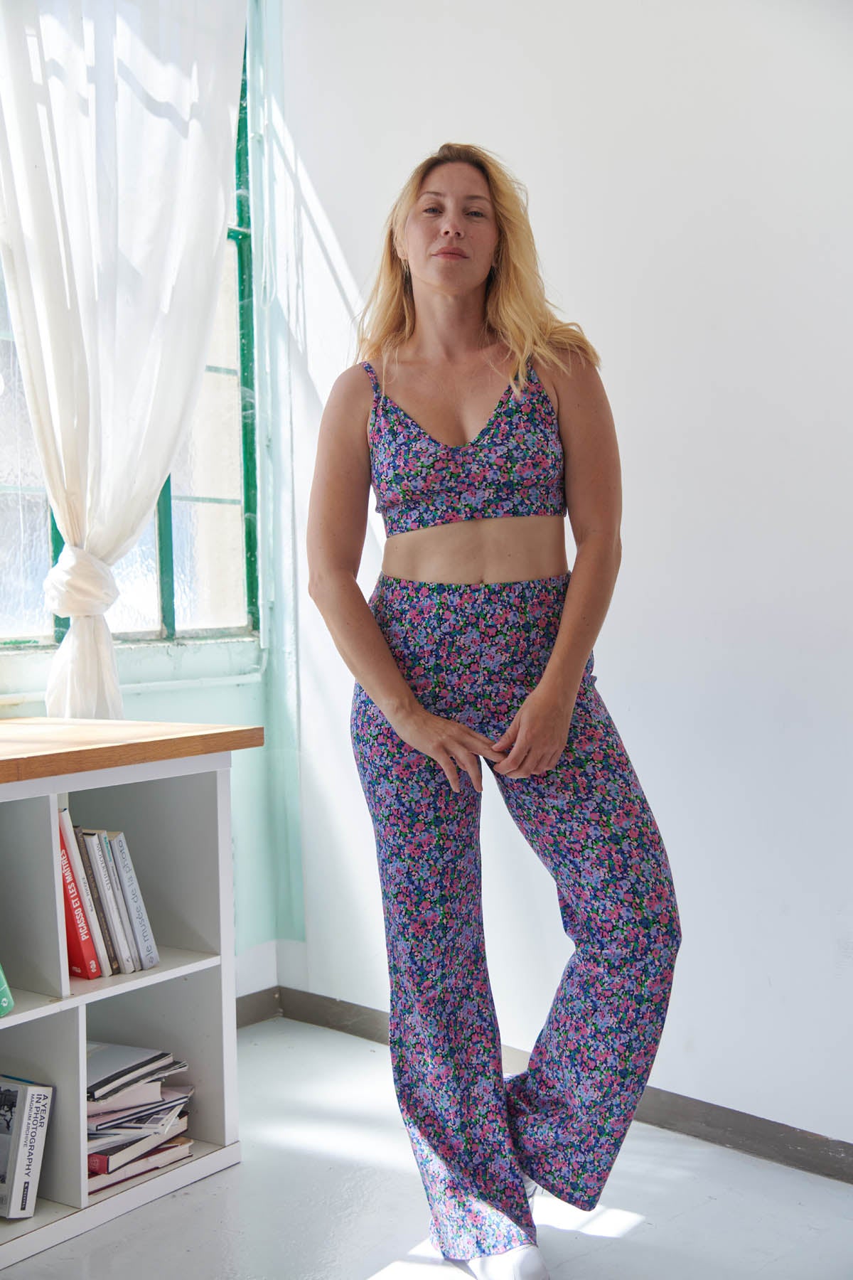 Julie fait du 40 et porte une taille M