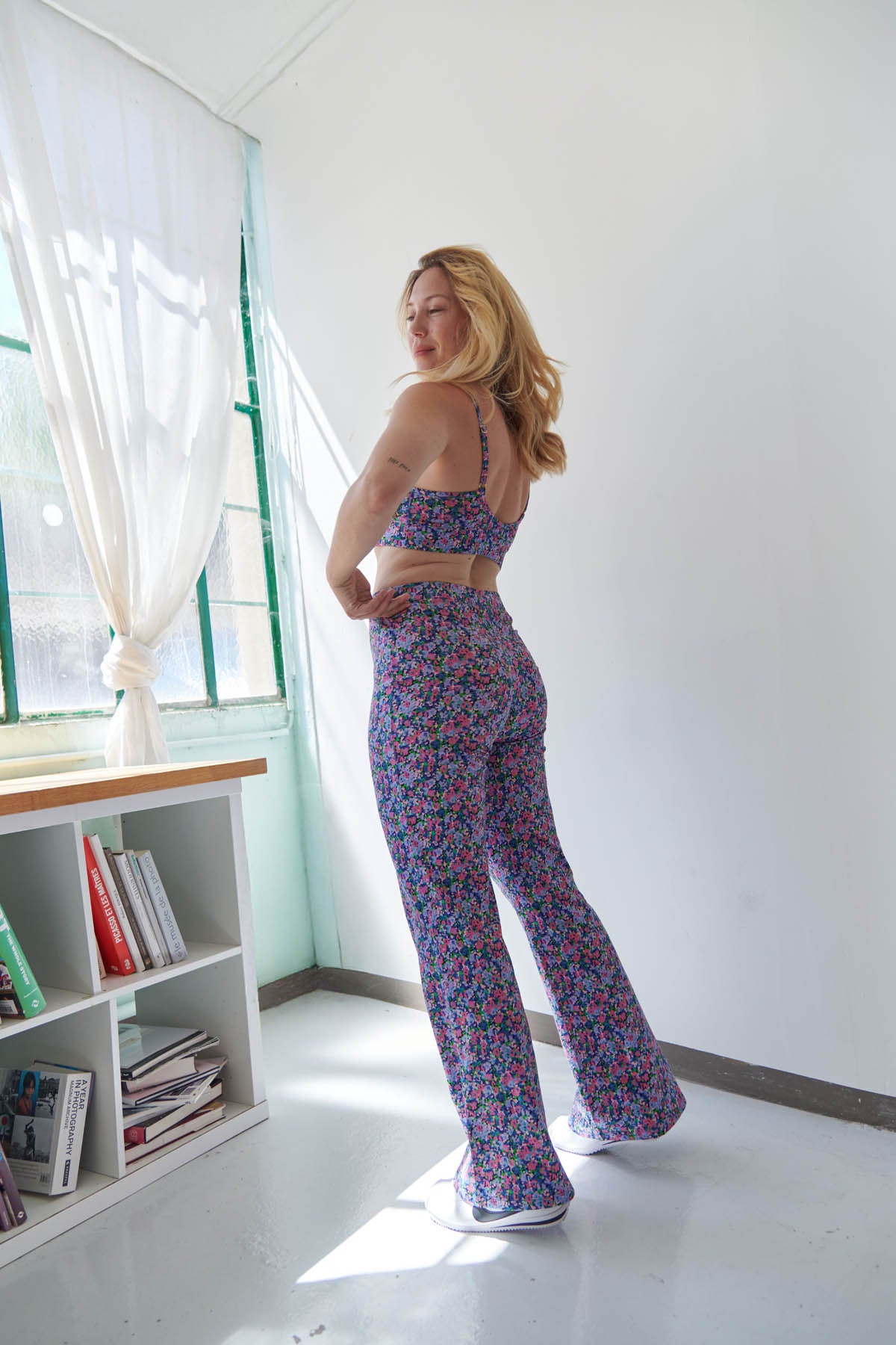 Julie fait du 40 et porte une taille M