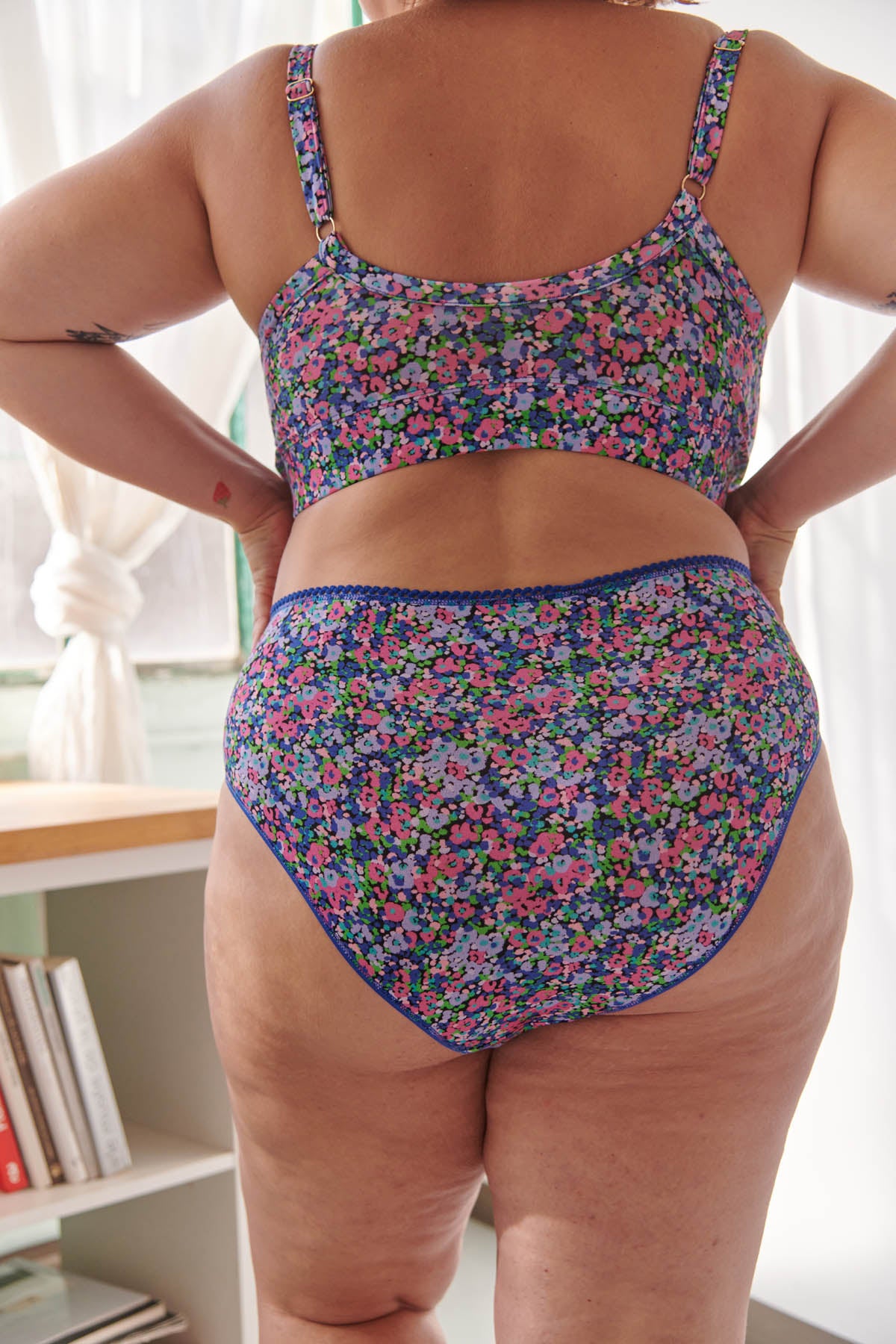 Amandine fait du 44 et porte une taille 2XL