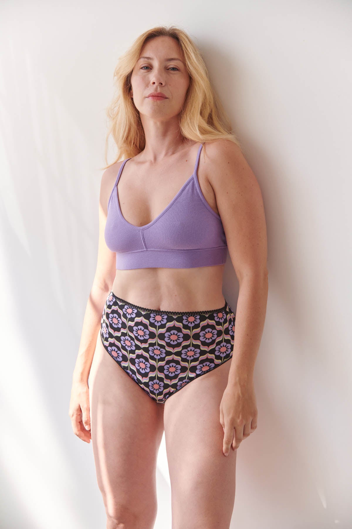 Julie fait du 40 et porte une taille M