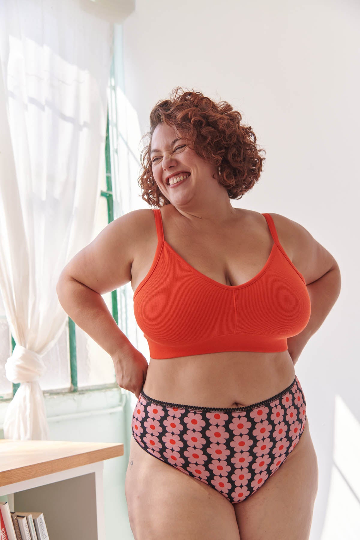 Amandine fait du 100F et porte une taille 3XL