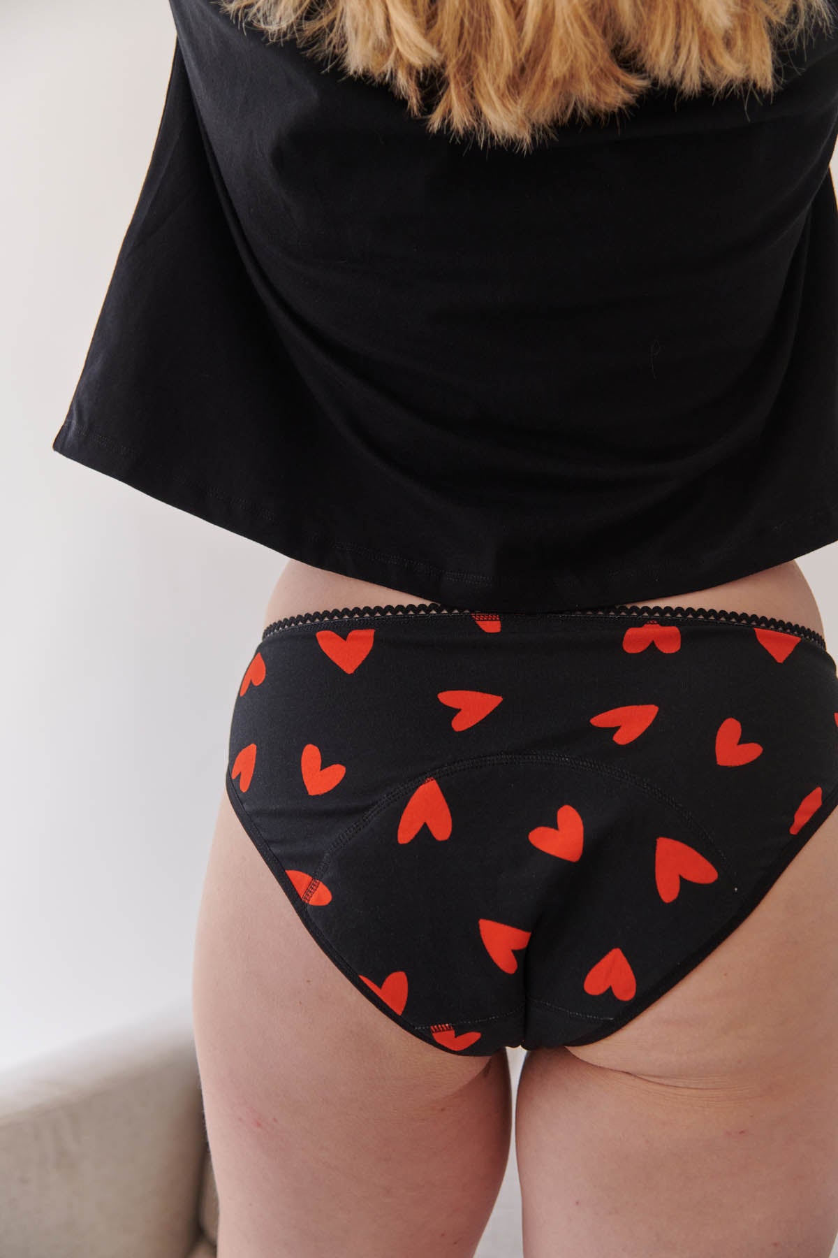 Julie fait du 40 et porte une taille M