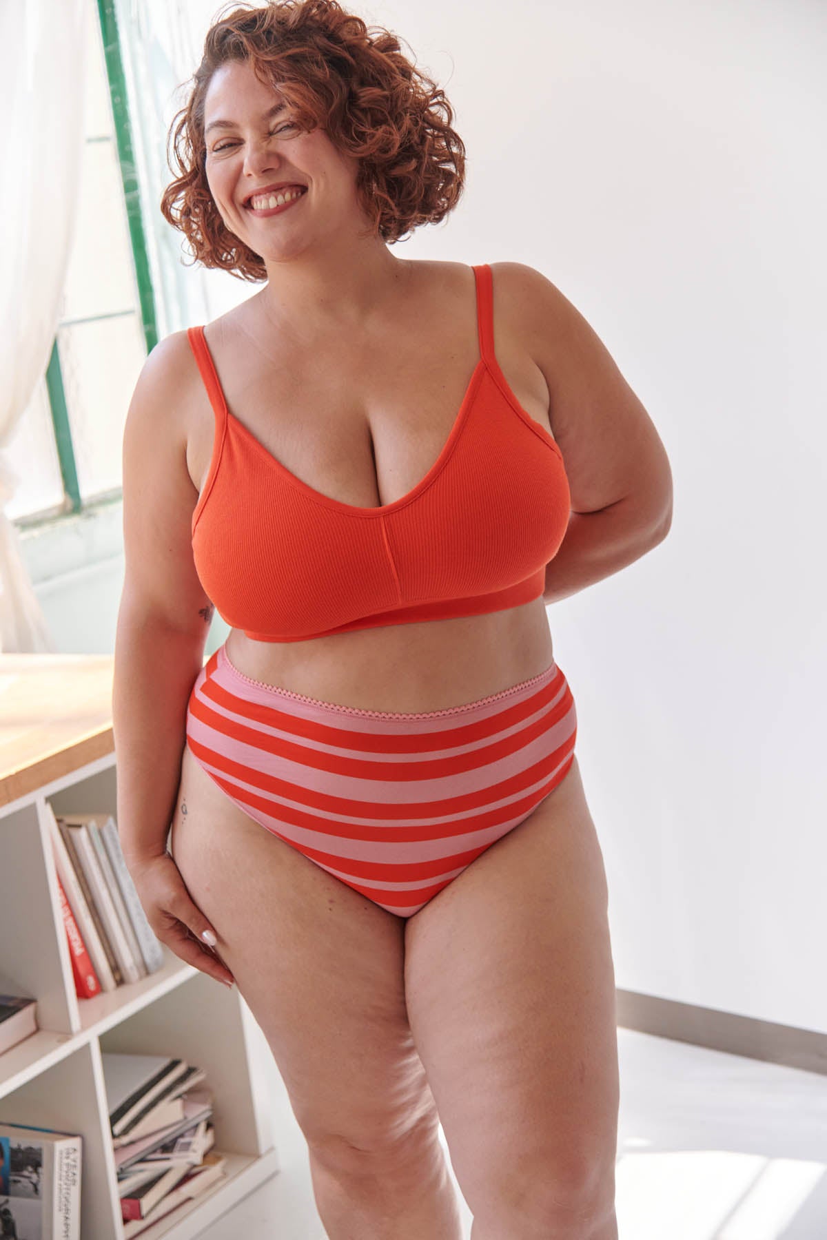 Amandine is a size 44 and wears a size 2XL