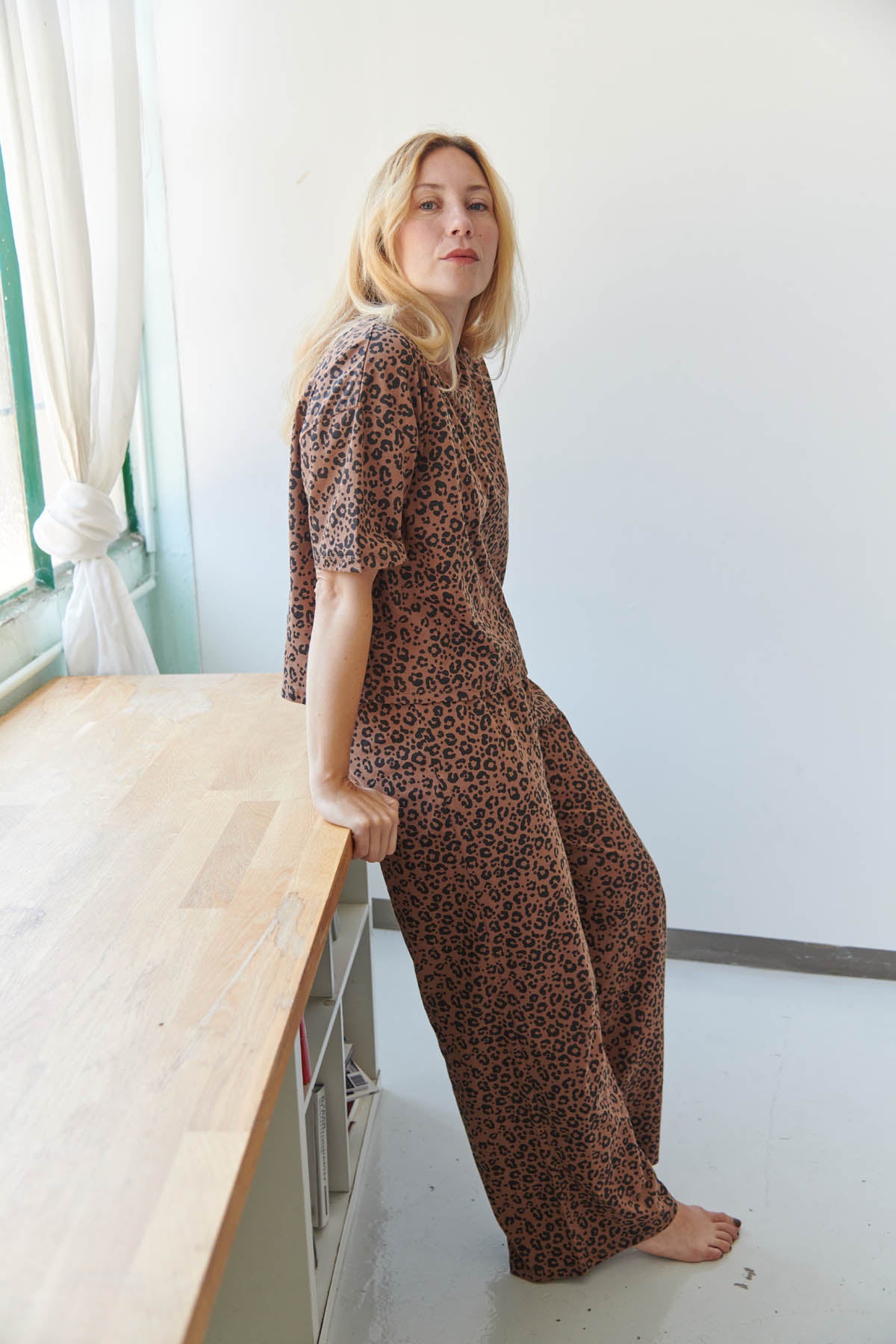Julie fait du 40 et porte une taille M