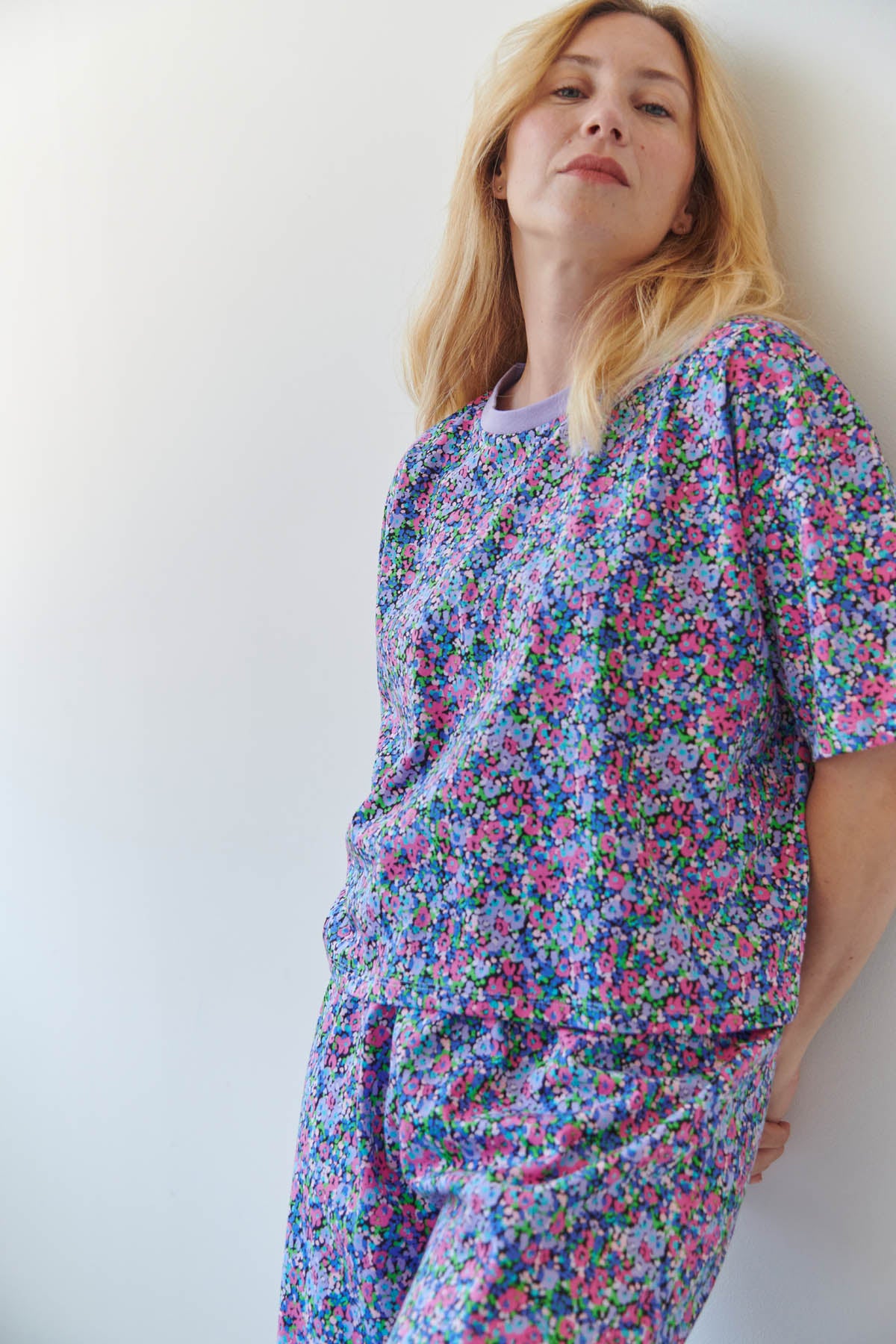 Julie fait du 40 et porte une taille M