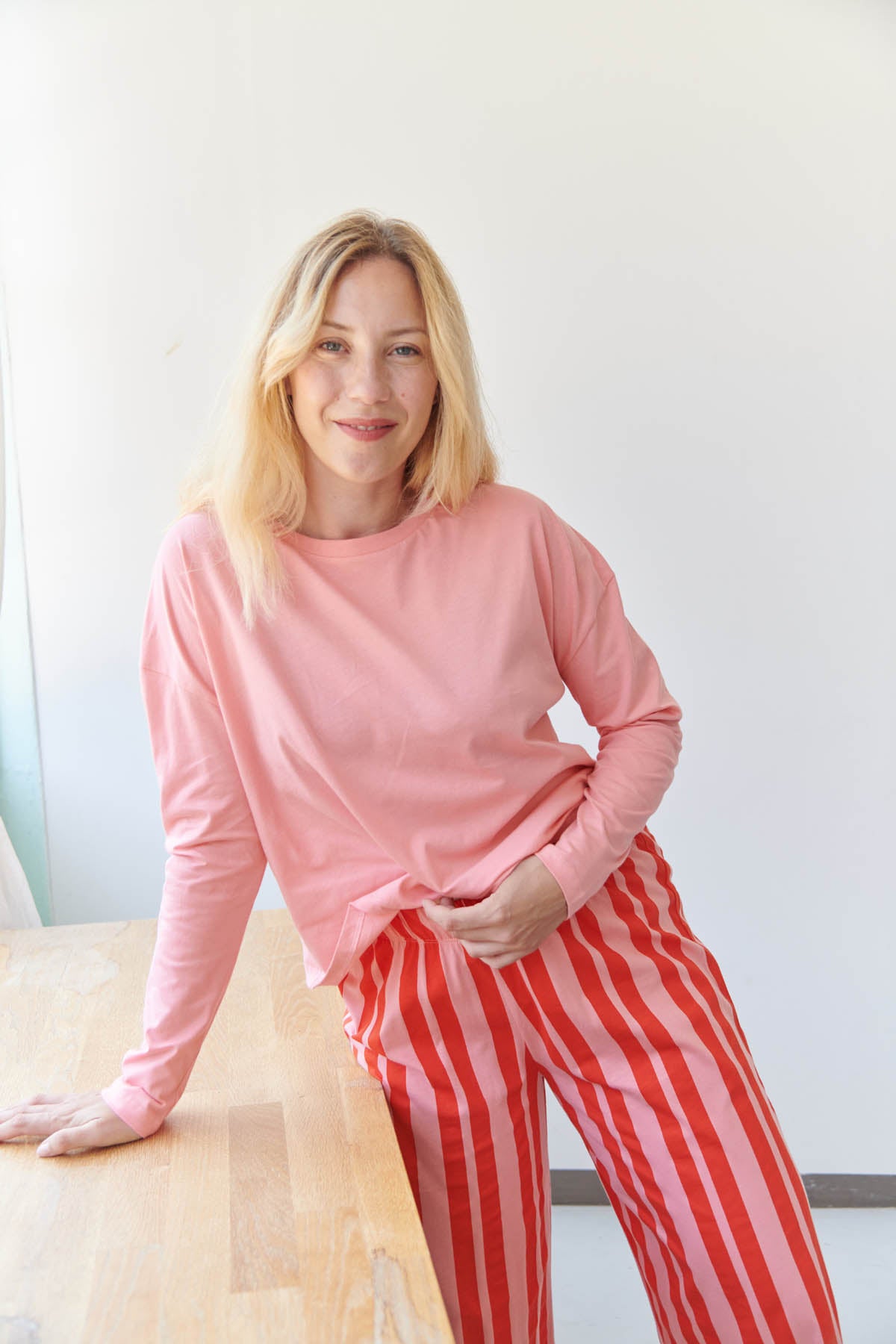 Julie fait du 40 et porte une taille M