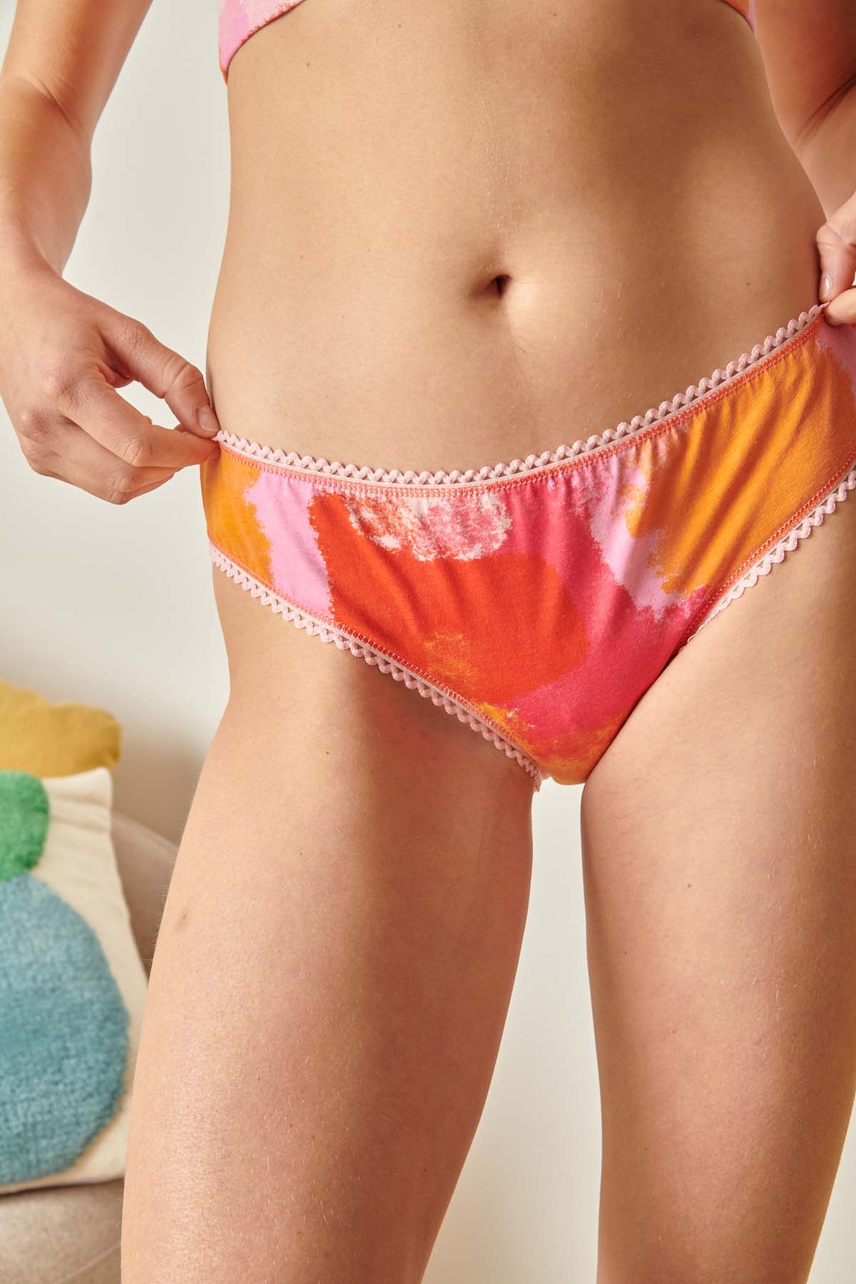 Violette fait du 36 et porte une taille S