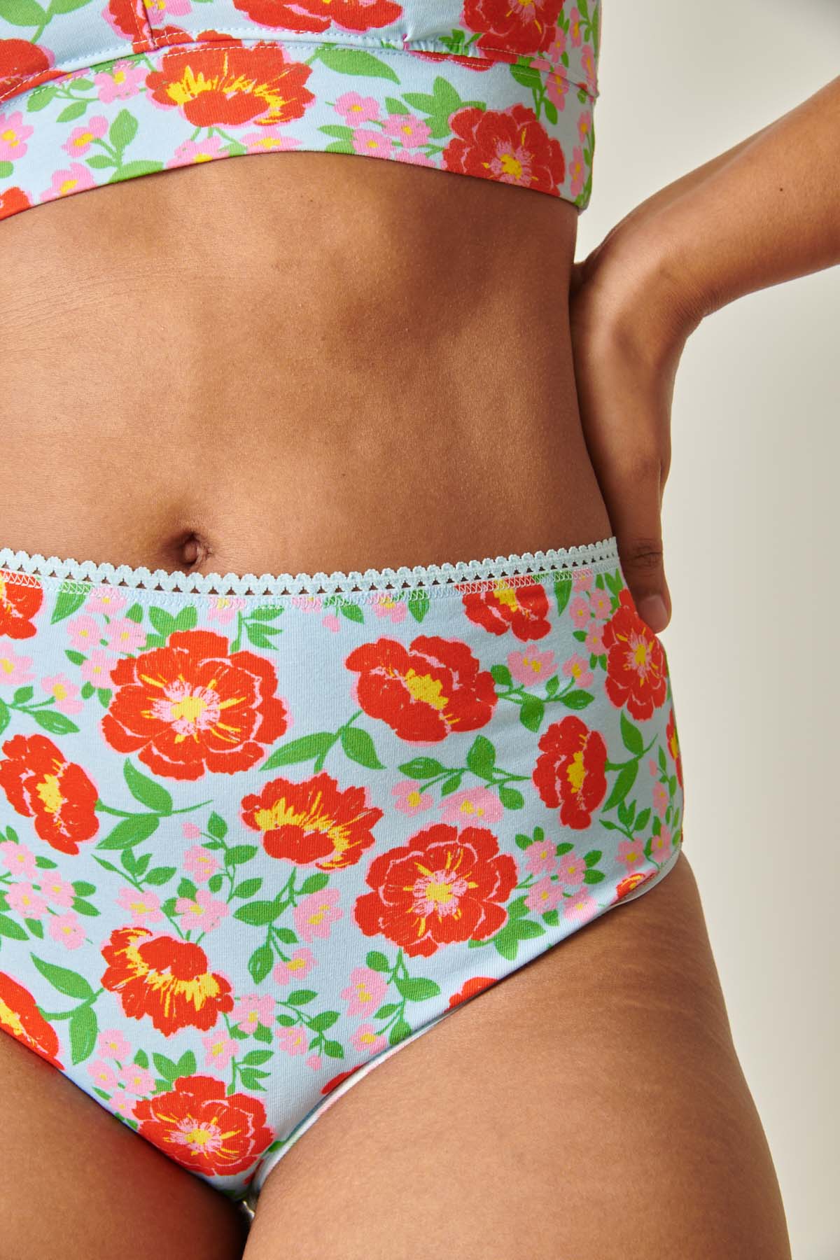 Marie-Charles fait du 38 et porte une taille M