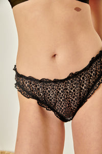 Violette fait du 36 et porte une taille S*