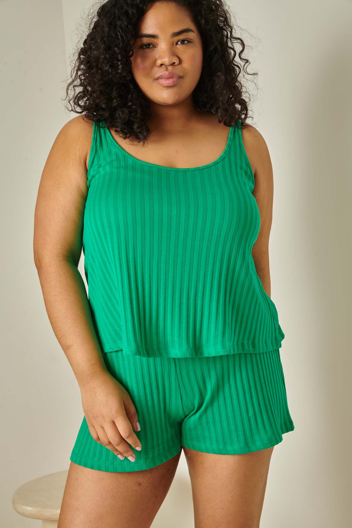 Hoby fait du 46 et porte une taille 2XL