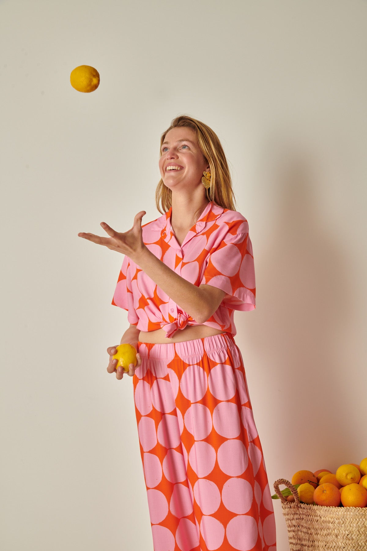 Violette fait du 36 et porte une taille S