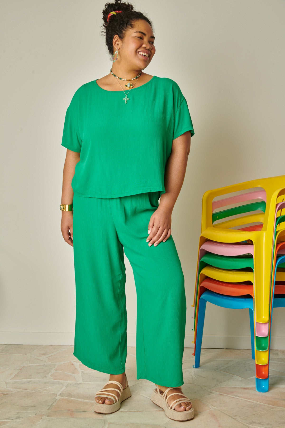 Hoby fait du 46 et porte une taille 2XL*