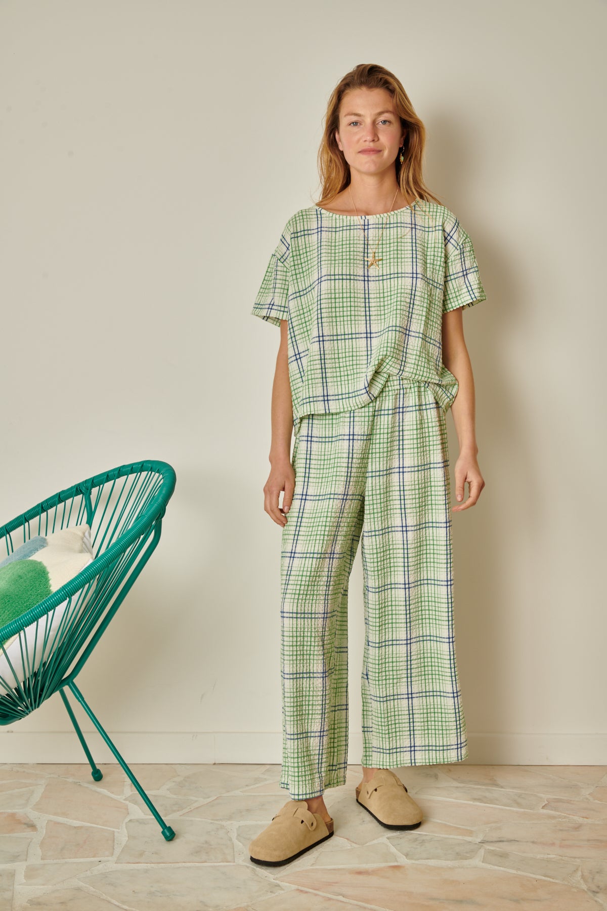 Violette fait du 36 et porte une taille S