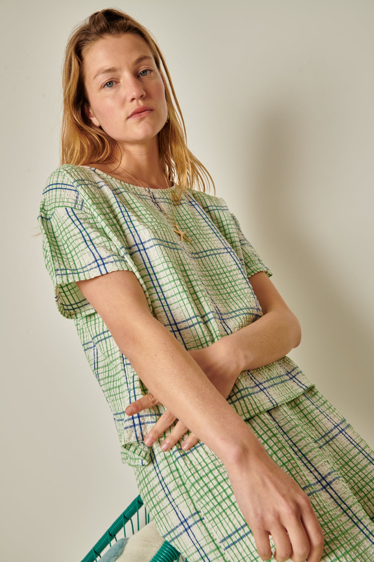 Violette fait du 36 et porte une taille S