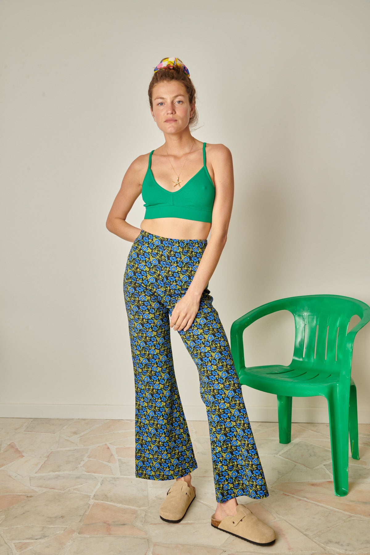 Violette fait du 36 et porte une taille S