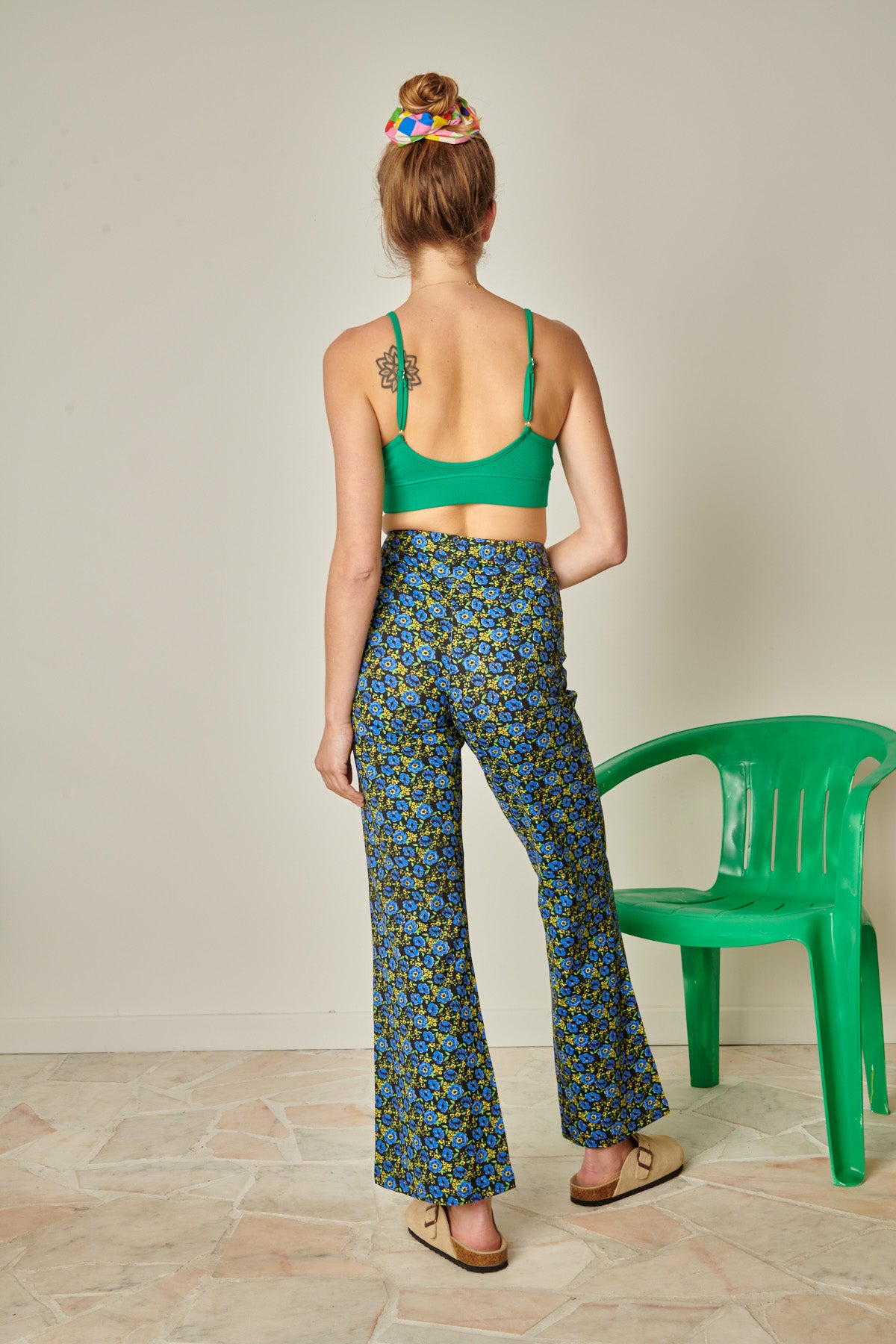 Violette fait du 36 et porte une taille S