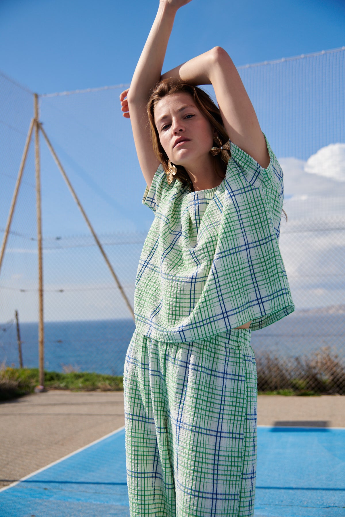 Violette fait du 36 et porte une taille S