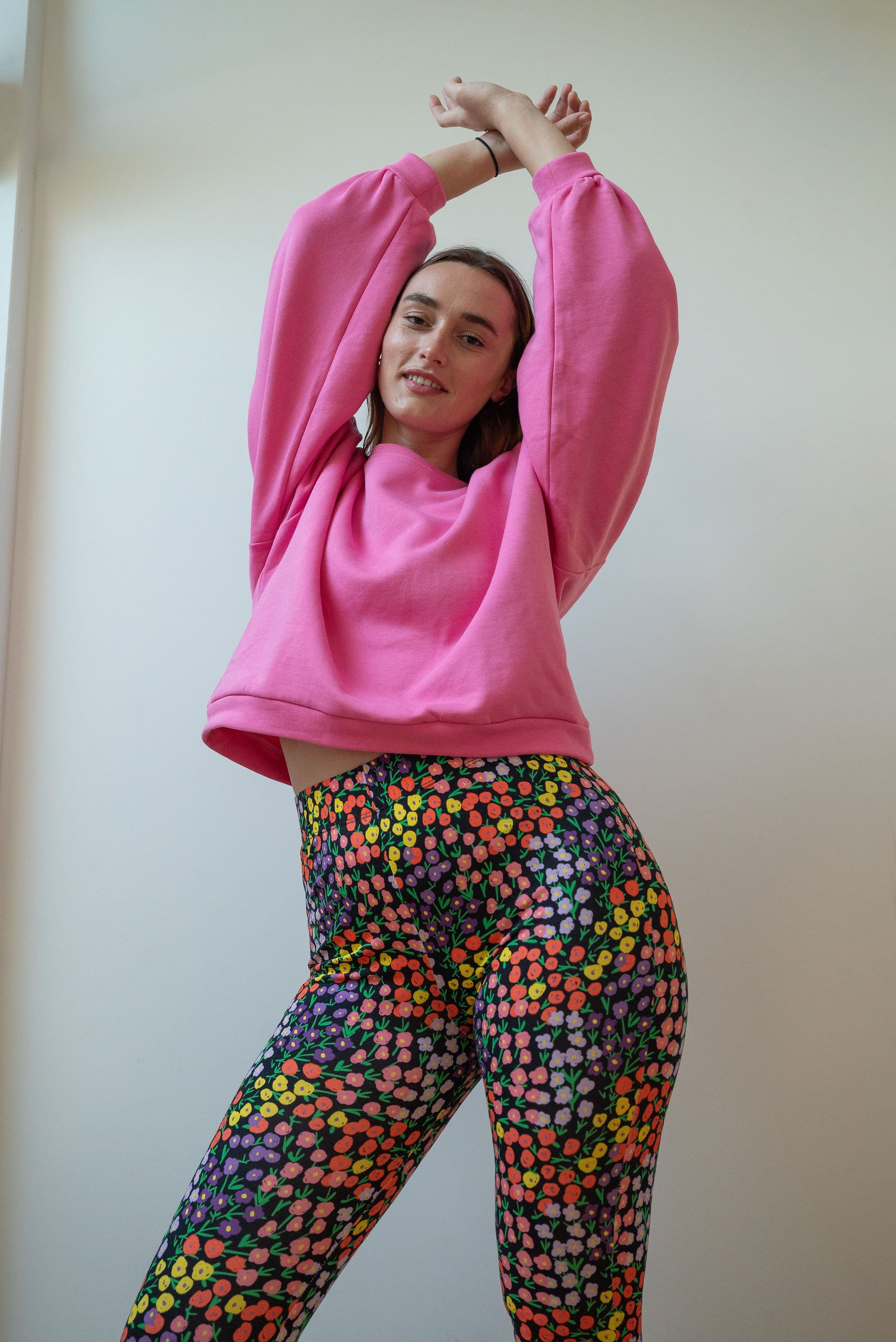 Lorea mesure 1m74, elle fait du 38 et porte une taille M/L