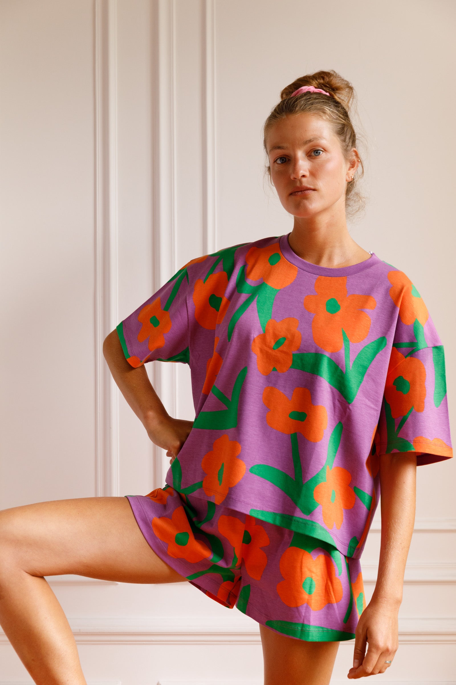Violette fait 1m75 et du 36, elle porte une taille S