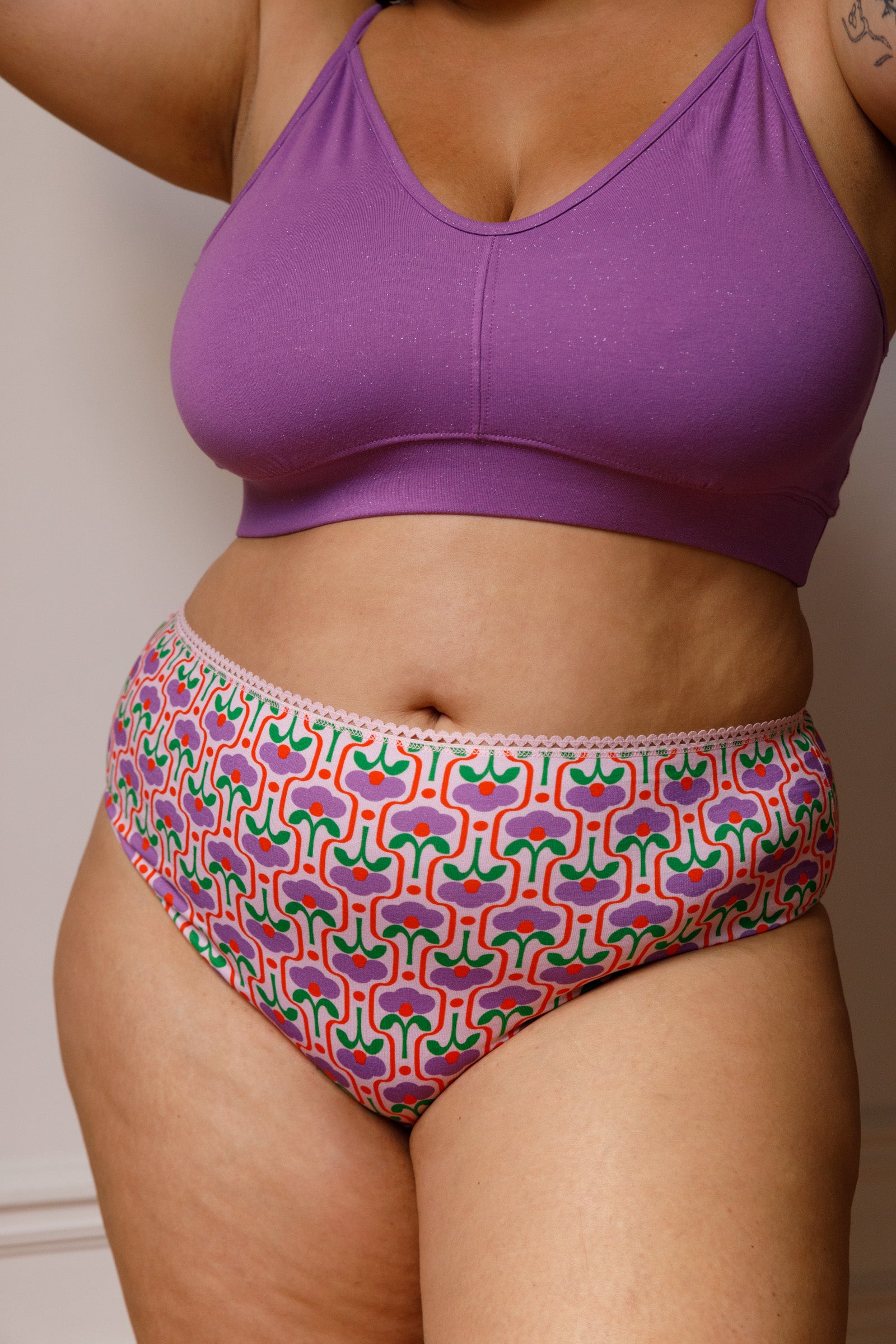 Amandine fait du 100G et porte une taille 3XL