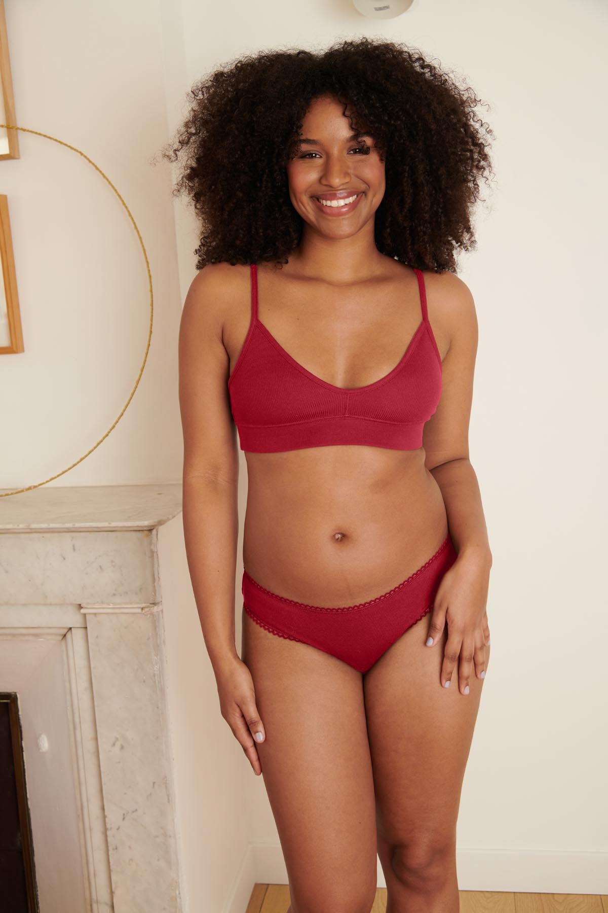 Marie-Charles fait du 85C et du 38 et porte une taille M*