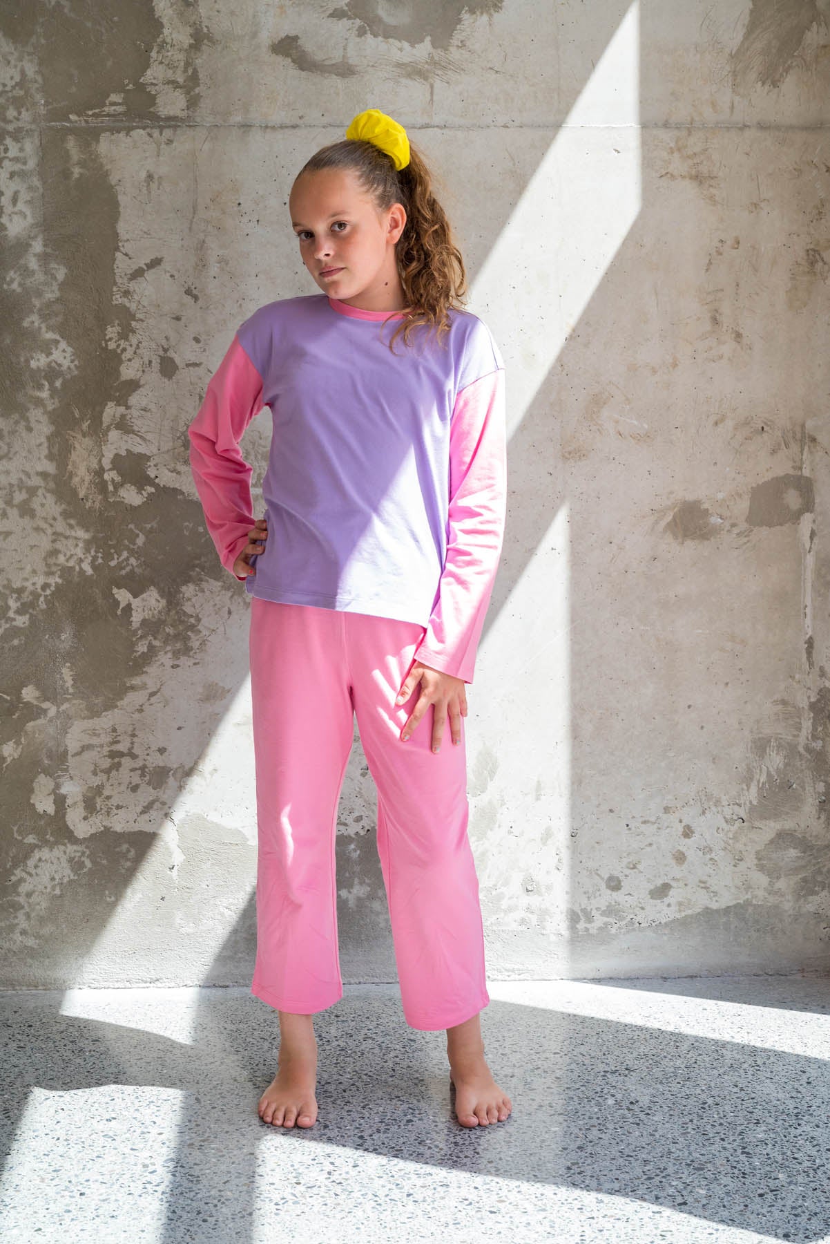 E. porte une taille 11/12 ans