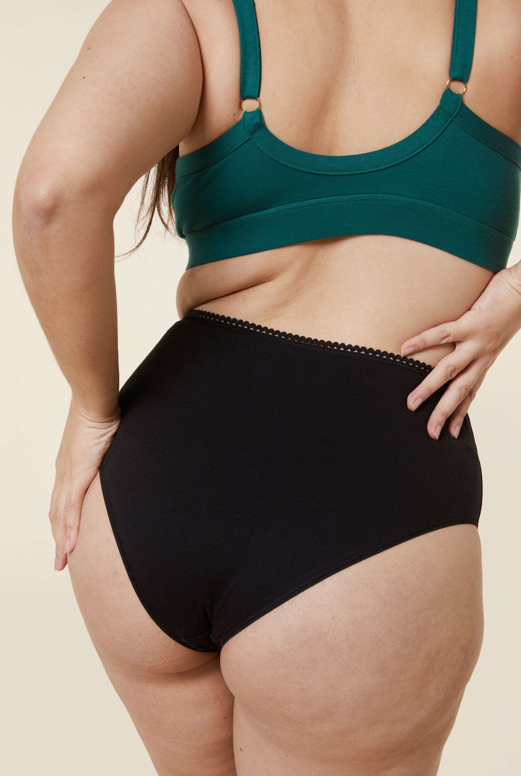 Mélissa fait du 40 et porte une taille L