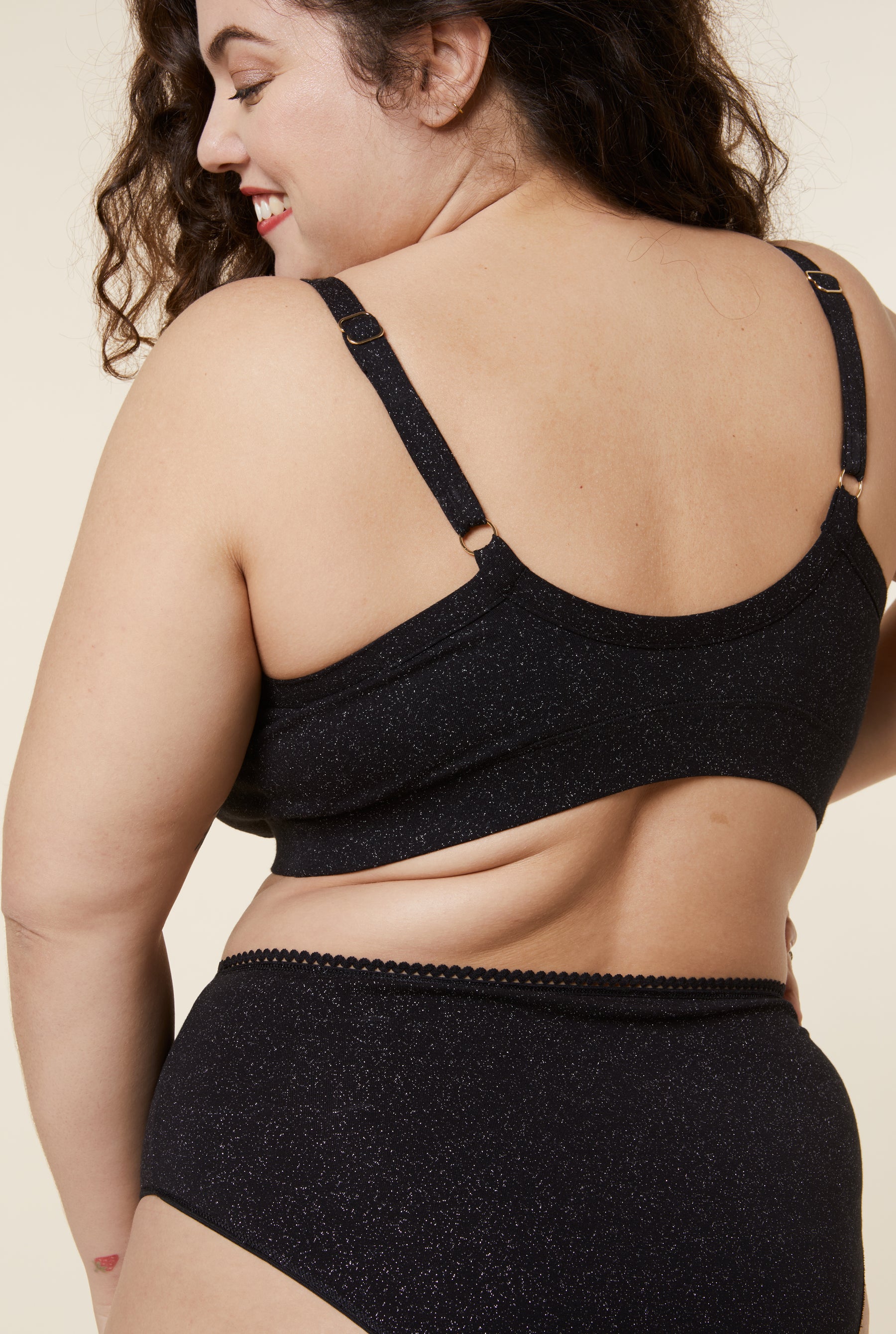 Amandine fait du 110F et porte une taille 3