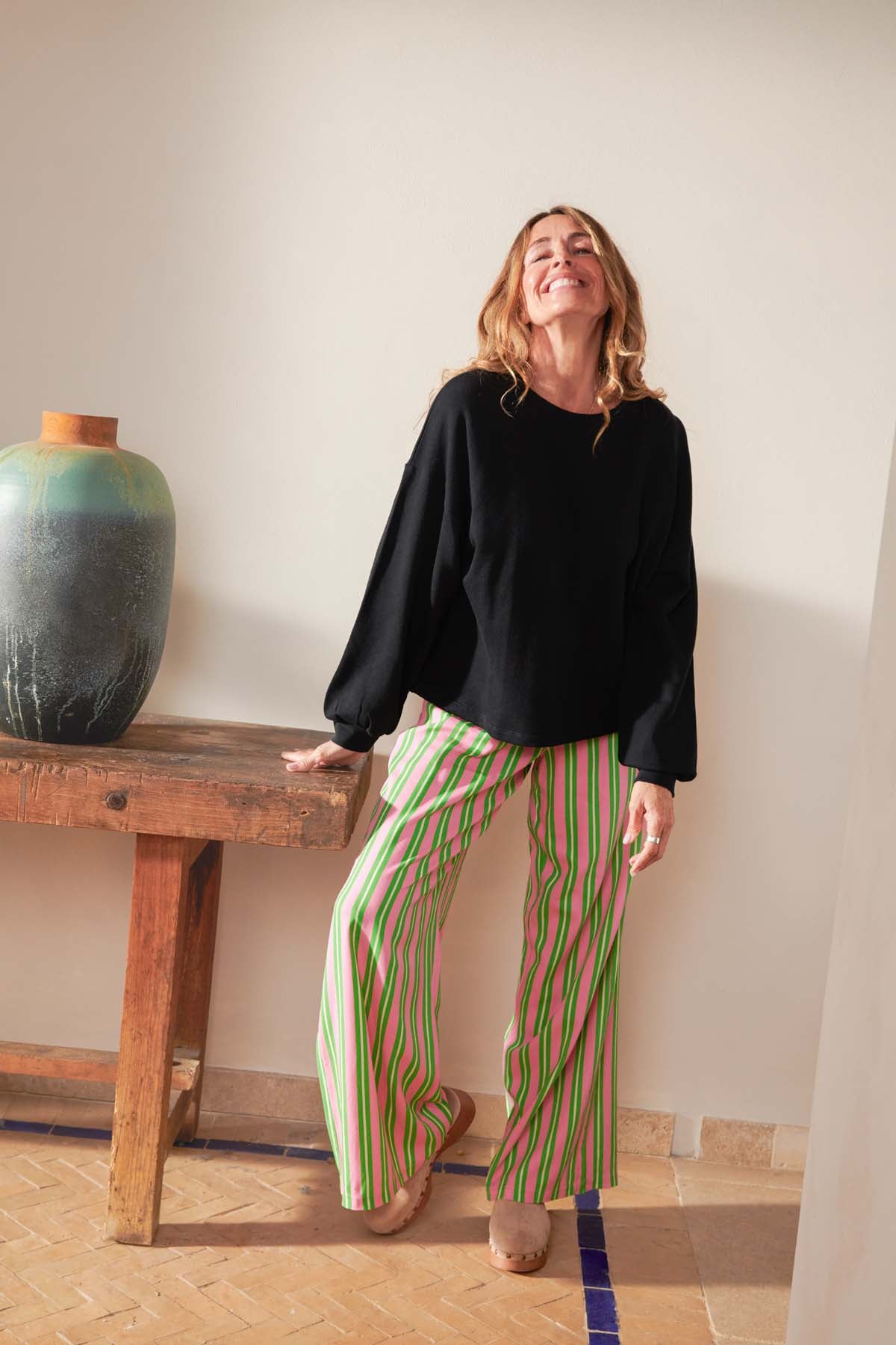 Anne fait du 36 et porte du taille S